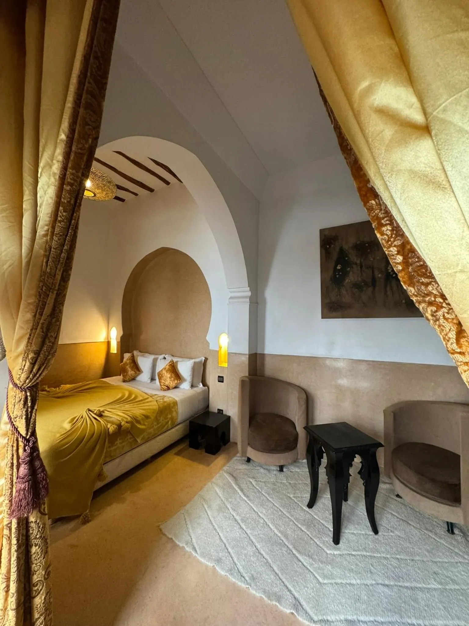 Decorative detail, Bed in Riad Des Arts