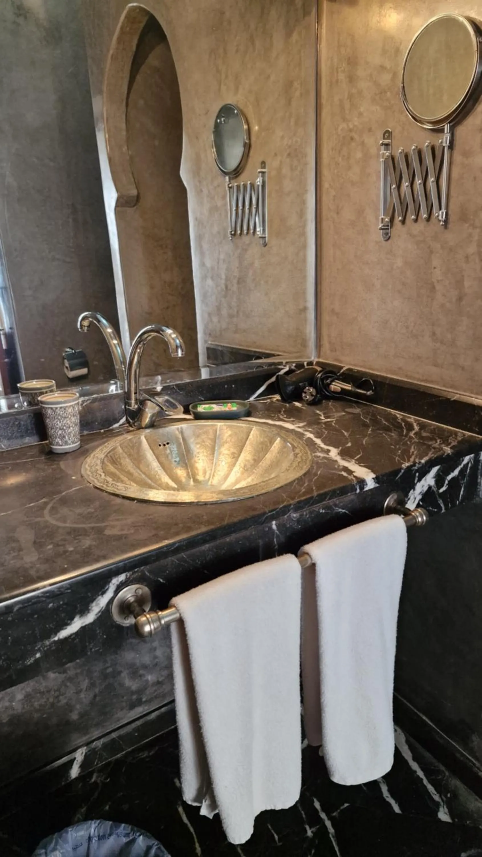 Bathroom in Riad Des Arts