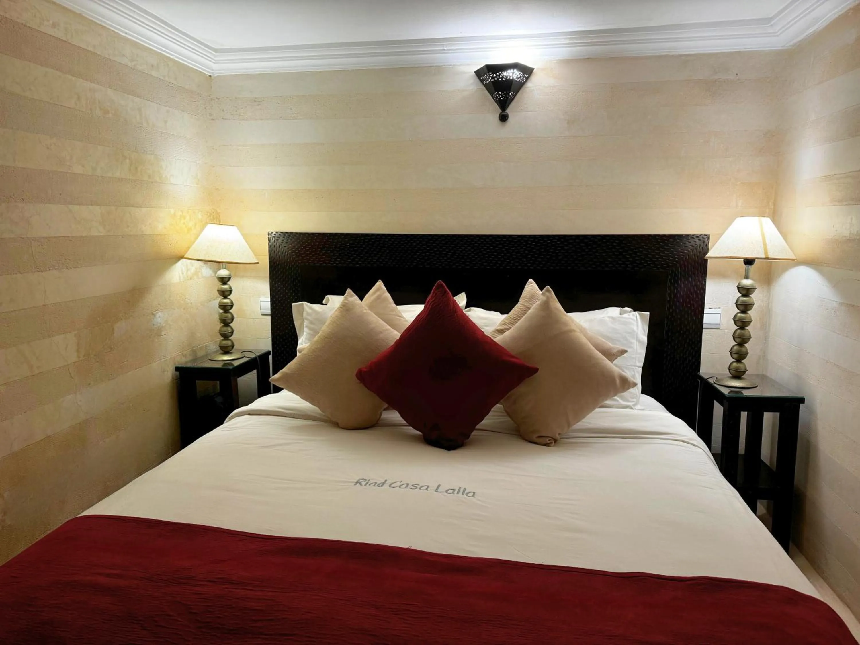 Bed in Riad Casa Lalla