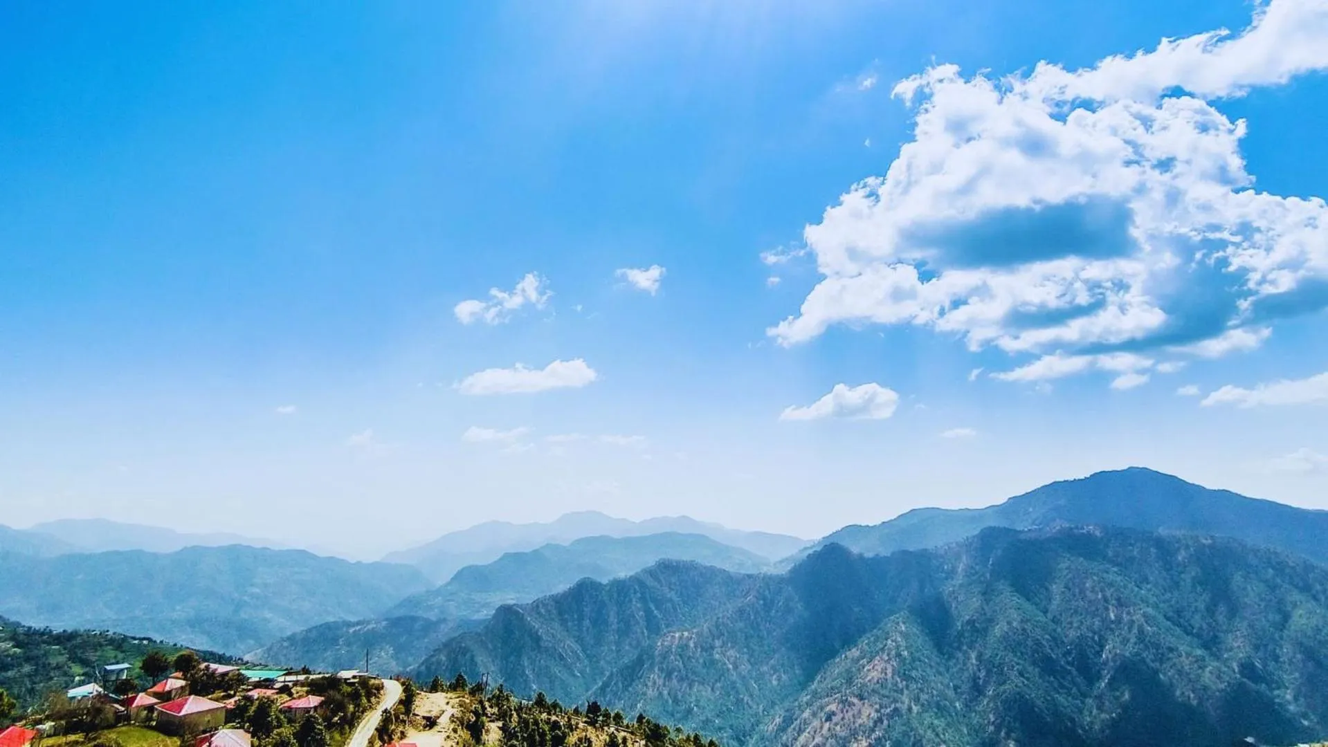 Mountain view in Haut Monde King's Paradise Resort