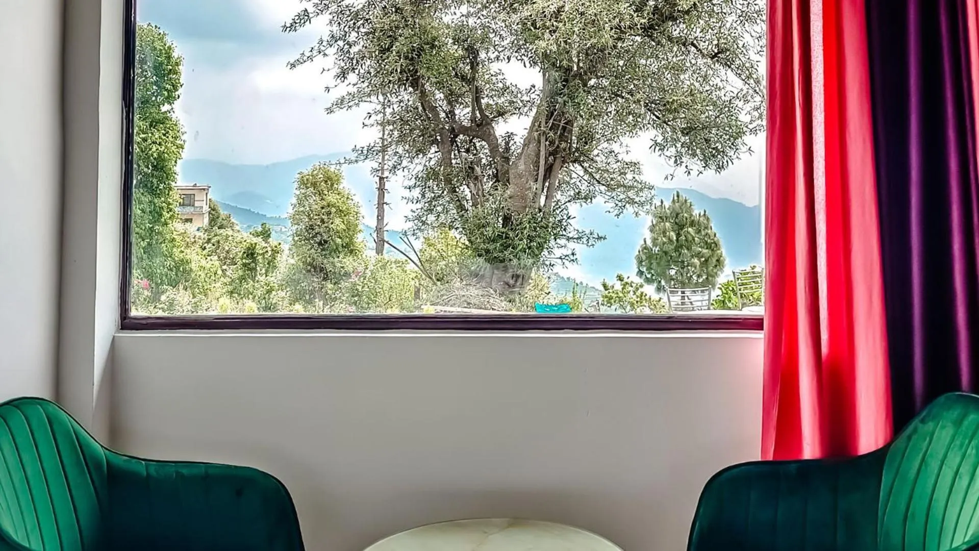 Mountain view in Haut Monde King's Paradise Resort