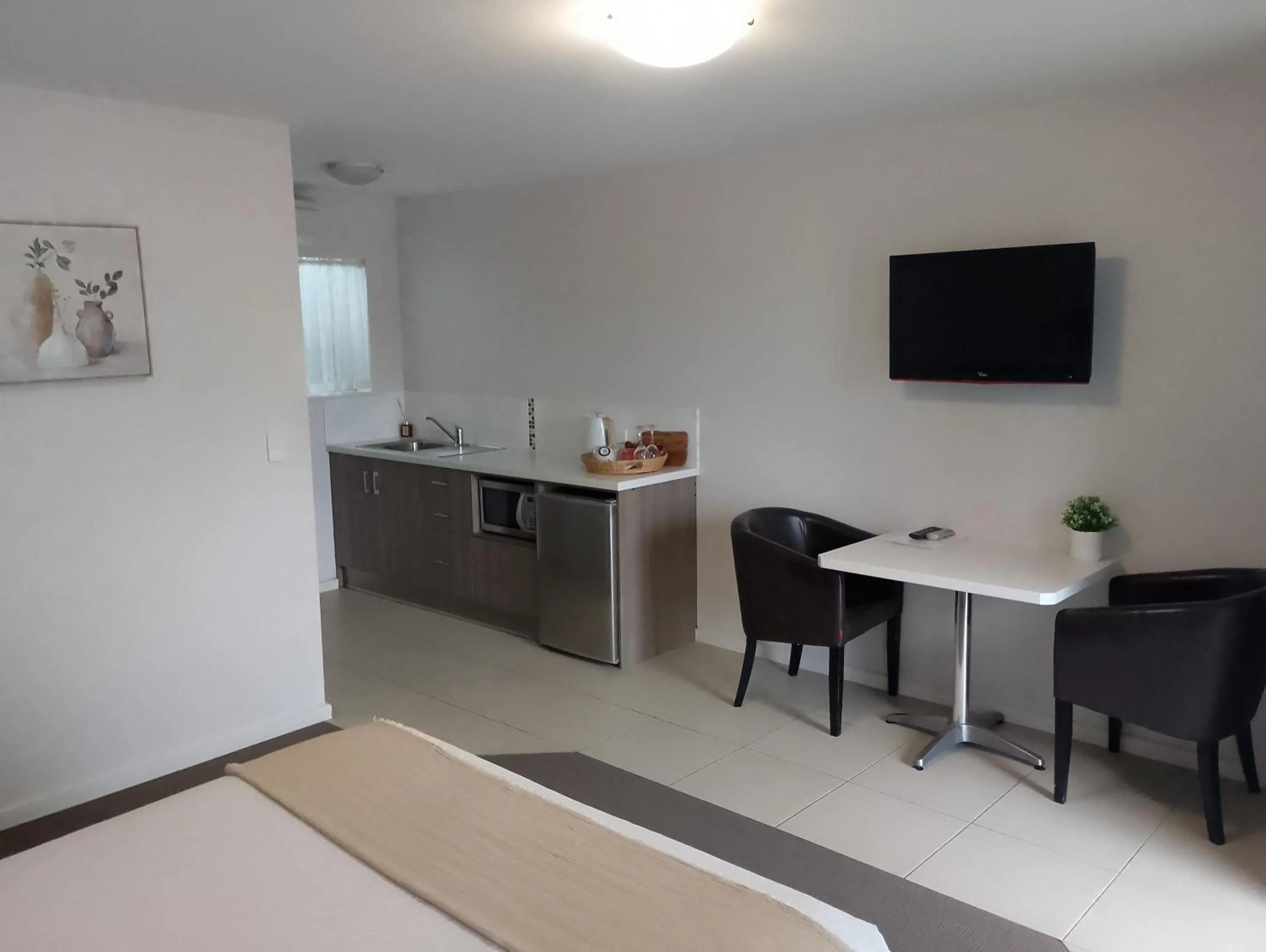 Photo of the whole room in PanCo Victor Harbor