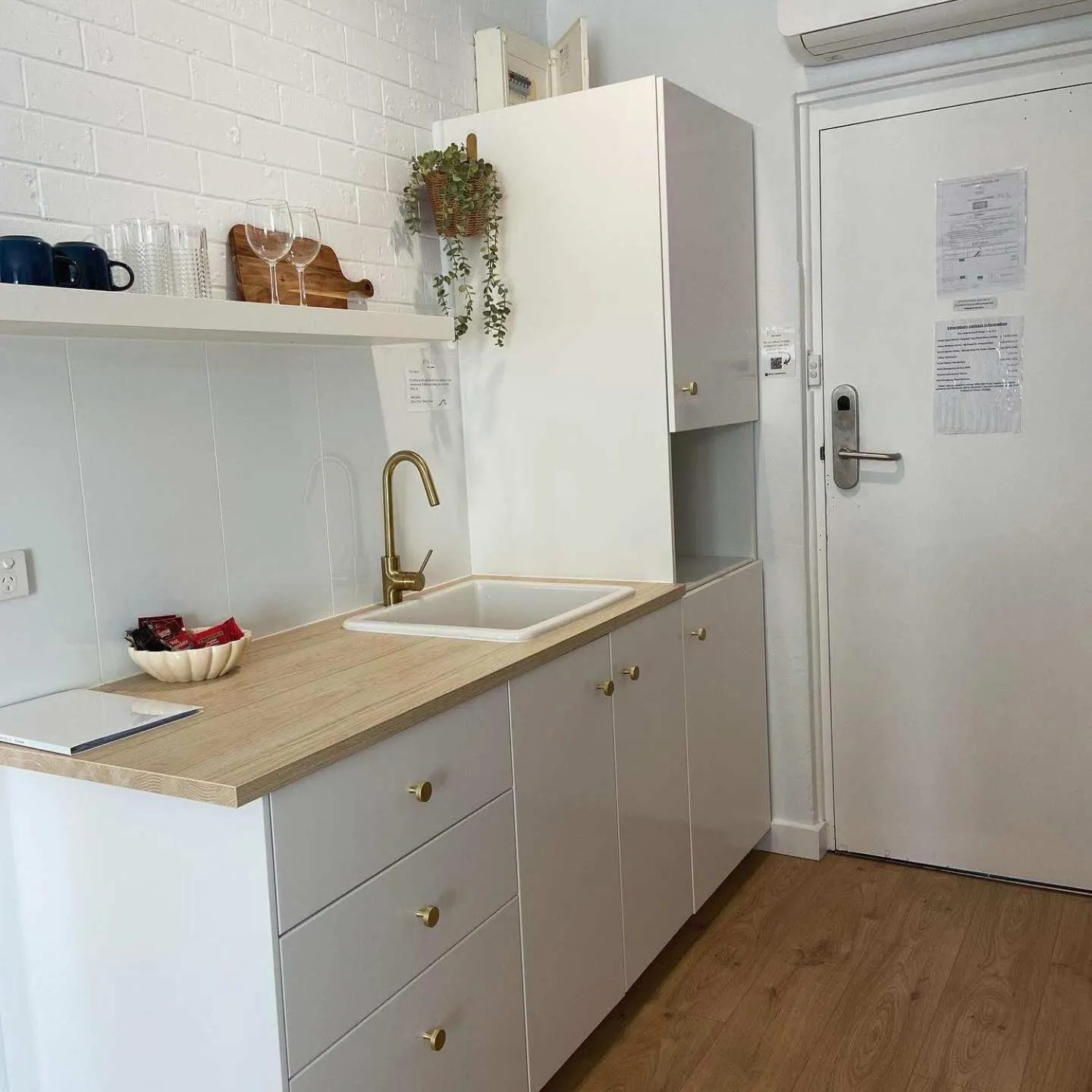 Kitchen or kitchenette in PanCo Victor Harbor