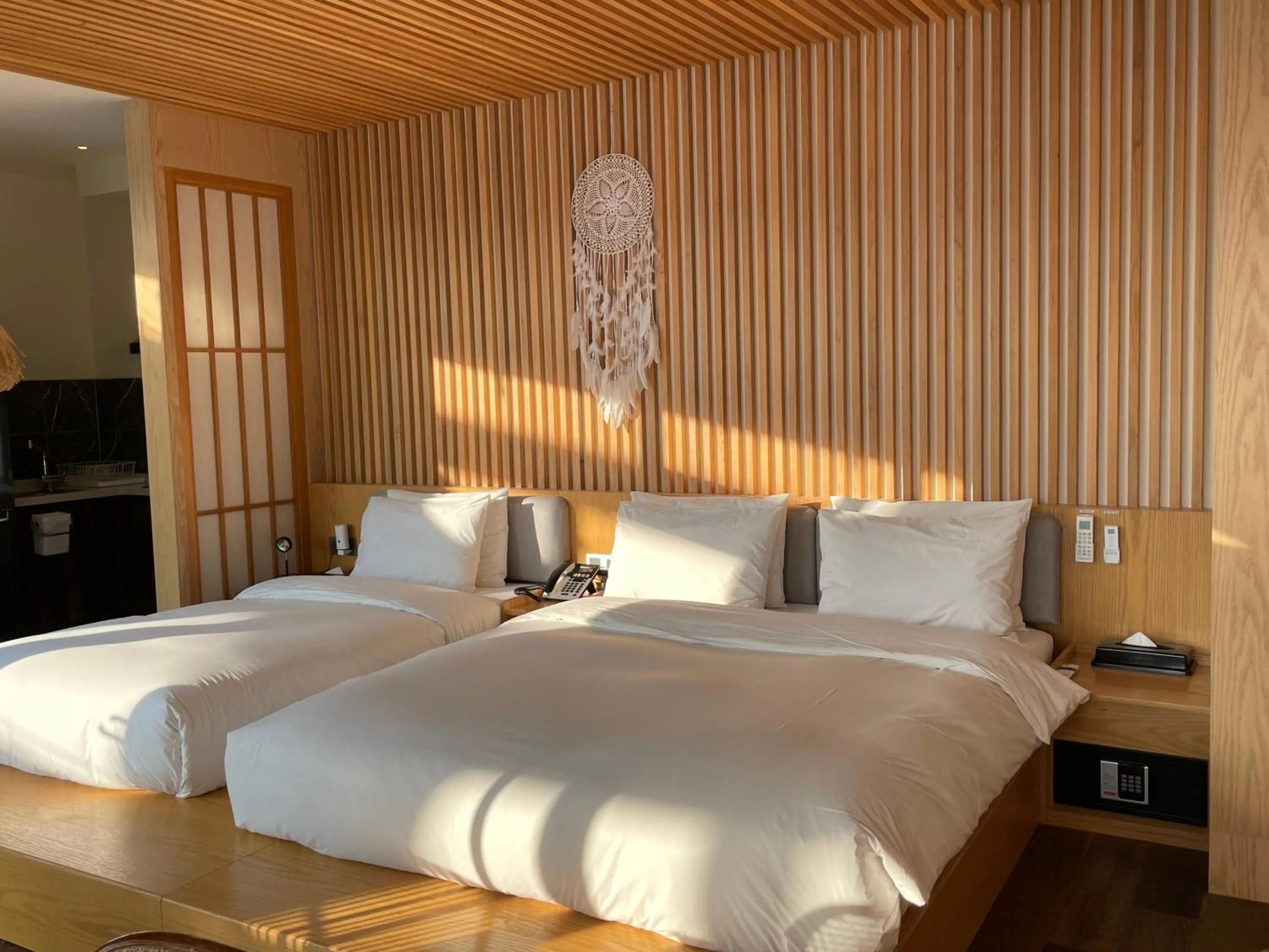 Bed in Gwanganli The Club Hotel