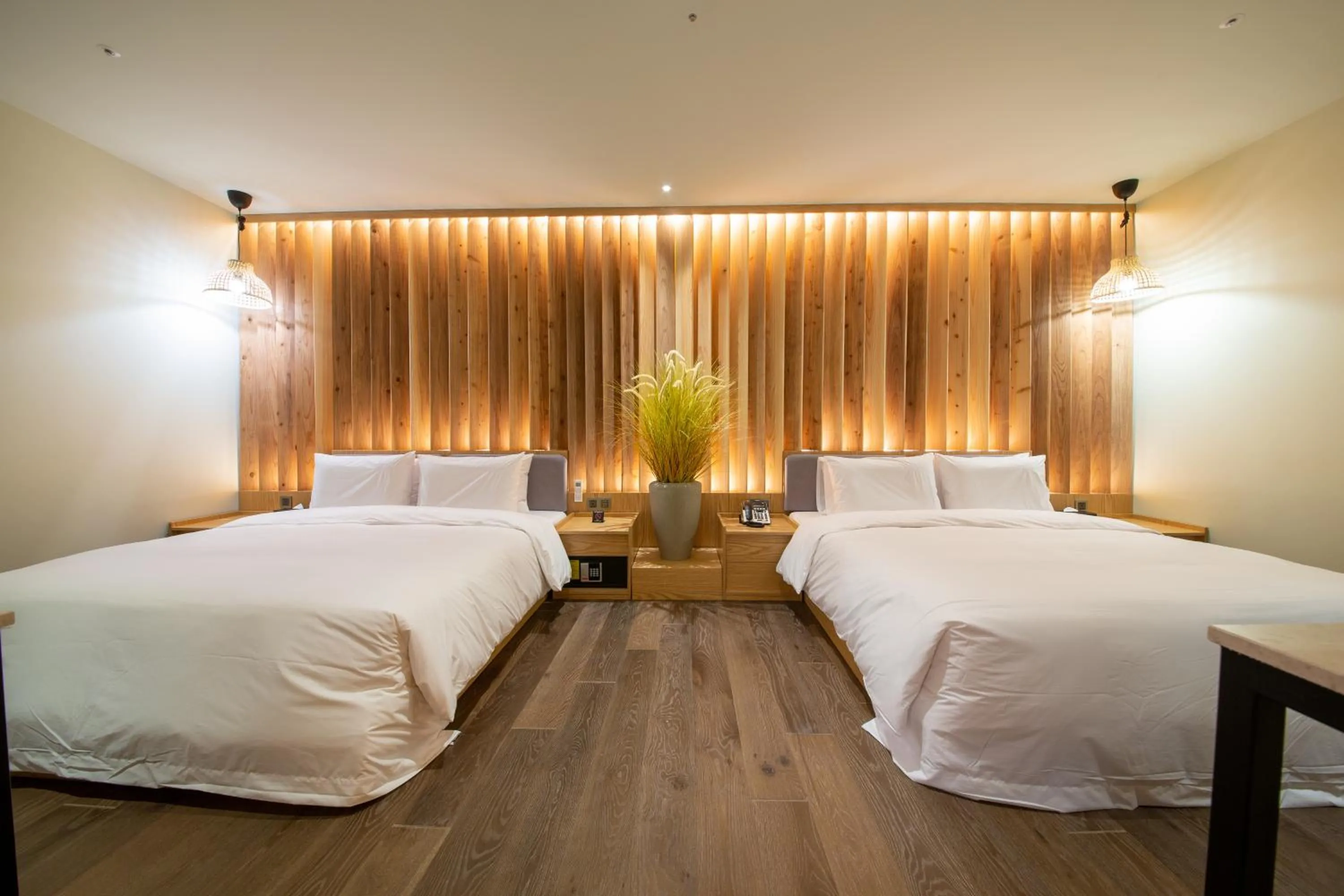 Bed in Gwanganli The Club Hotel