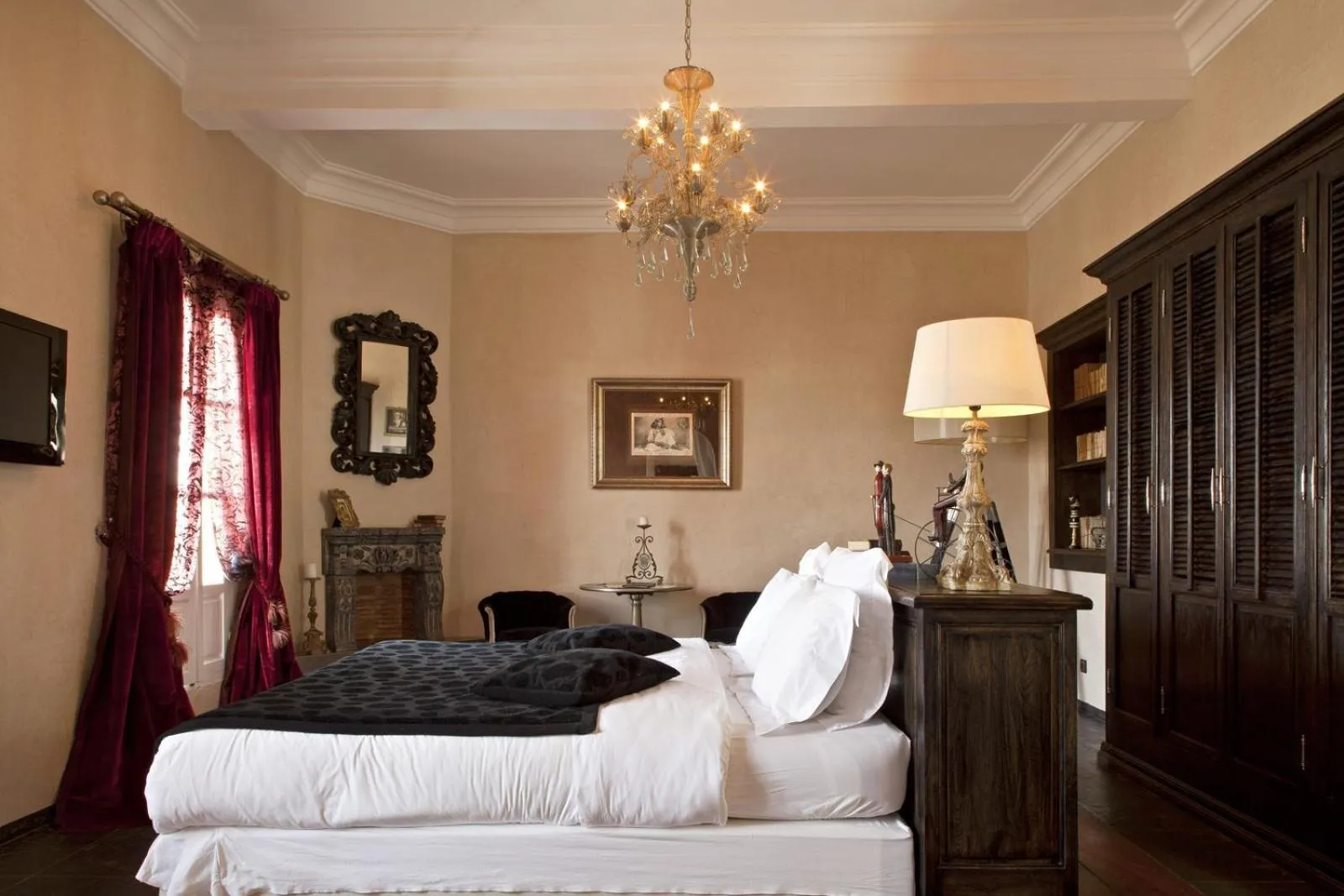 Photo of the whole room, Bed in Villa De L'Ô