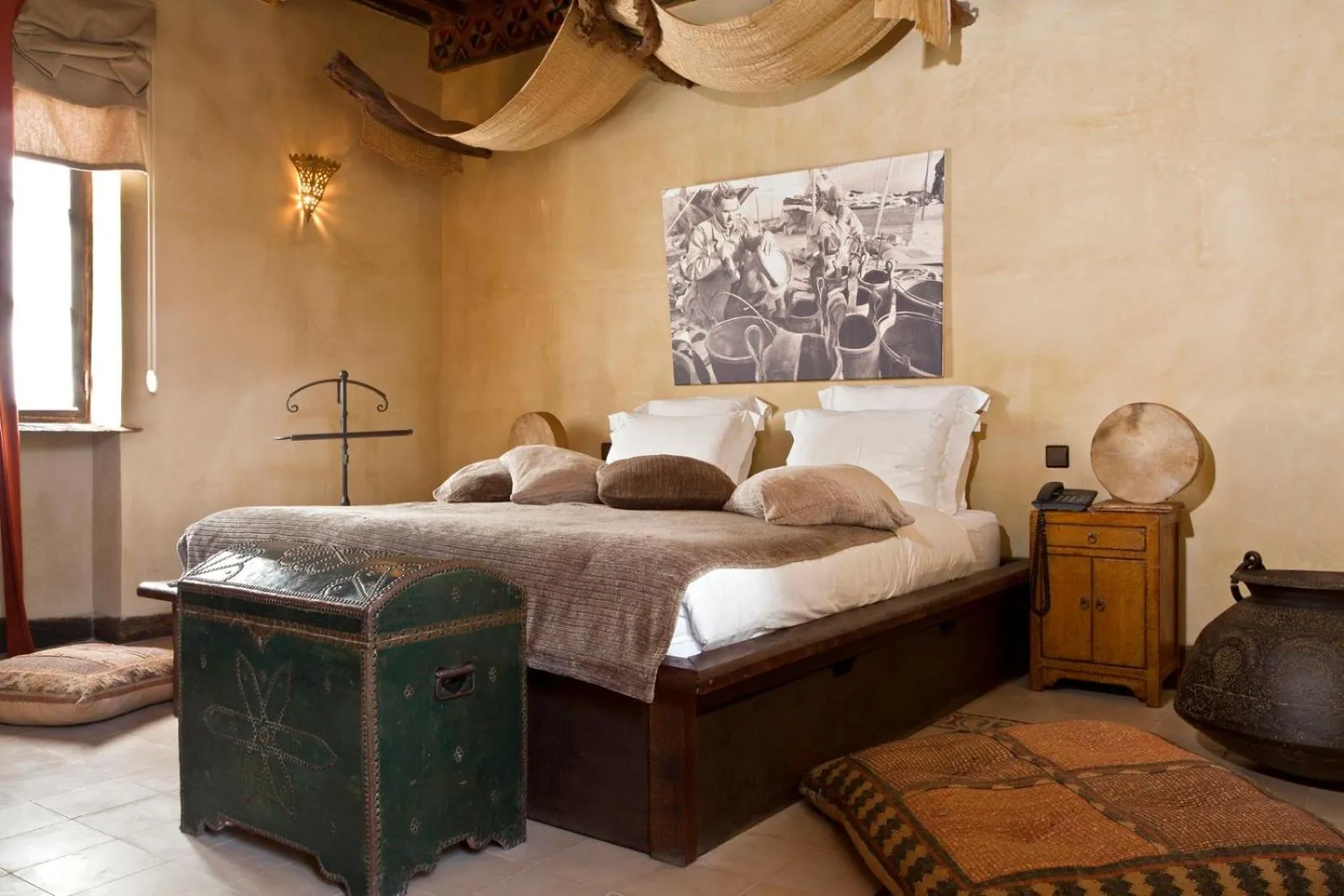 Photo of the whole room, Bed in Villa De L'Ô