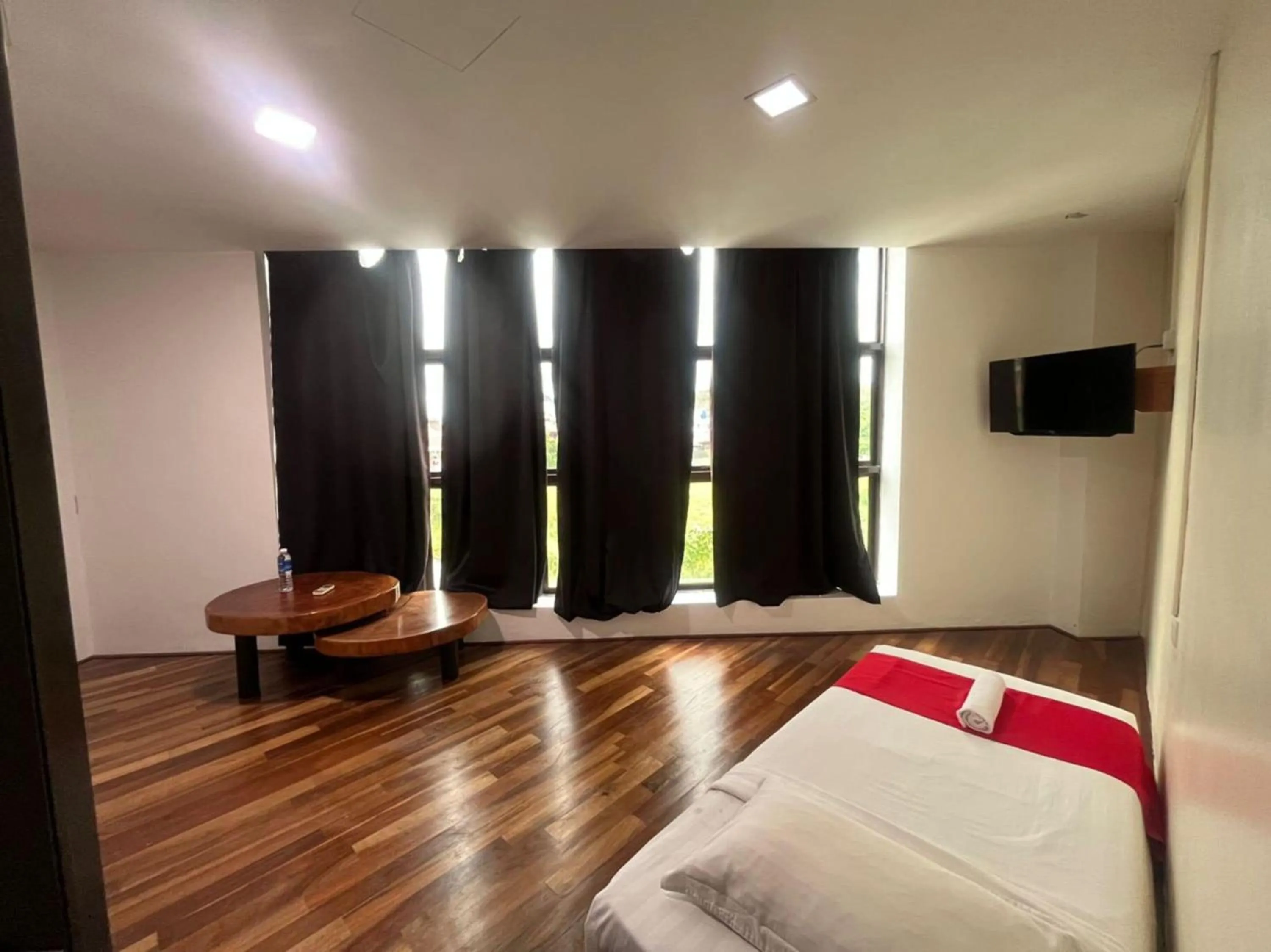 Bedroom in Capital O 89333 Musse Hotel