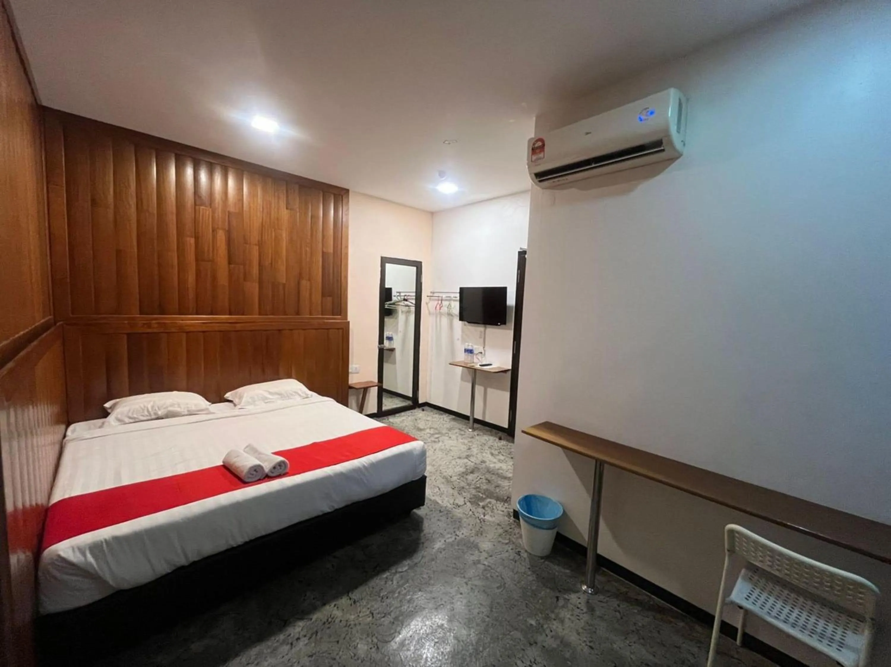 Bedroom in Capital O 89333 Musse Hotel