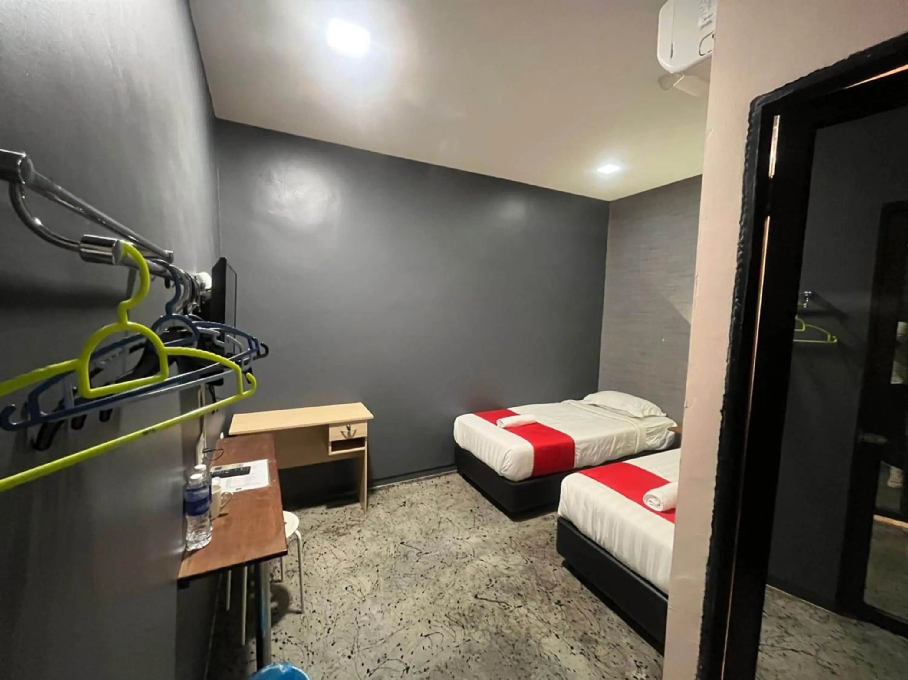 Bedroom in Capital O 89333 Musse Hotel