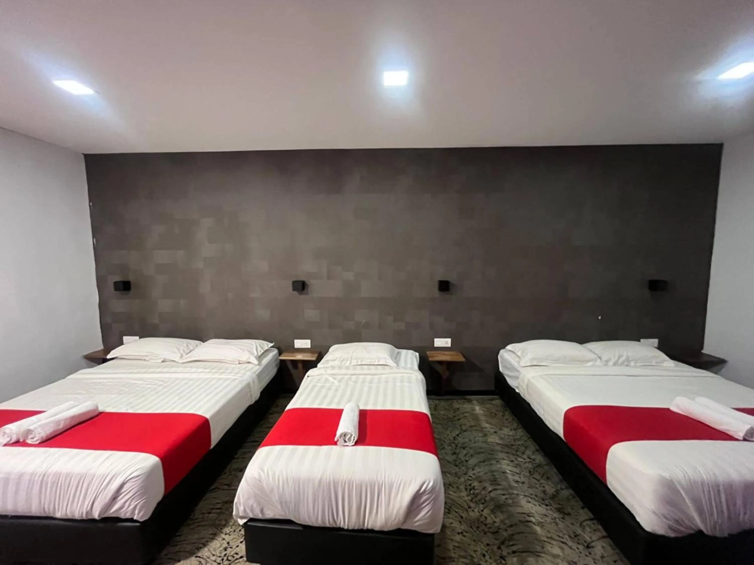 Bedroom in Capital O 89333 Musse Hotel