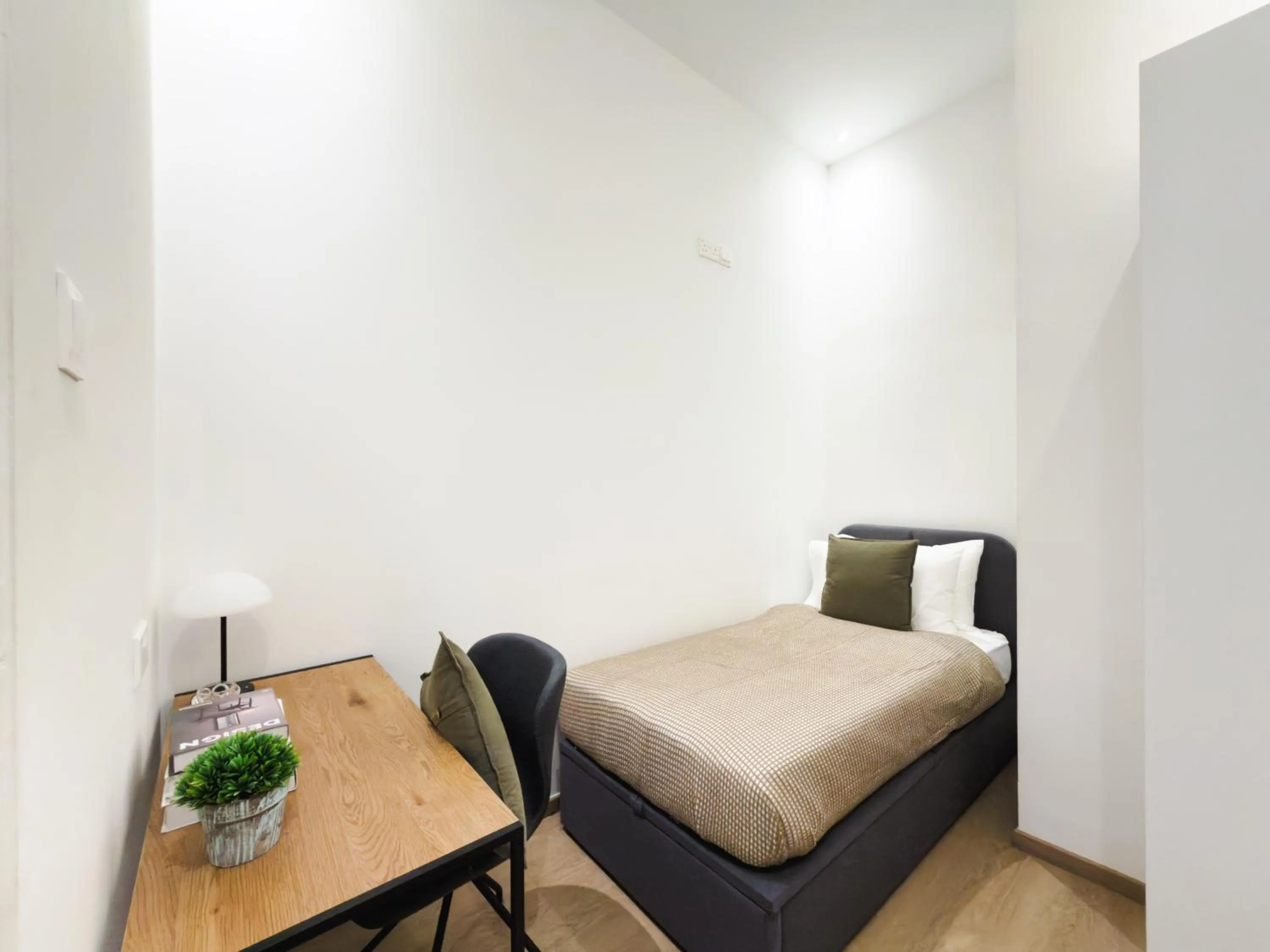 Bedroom, Bed in The White House - Serviced Residences by Cove & Belle Living