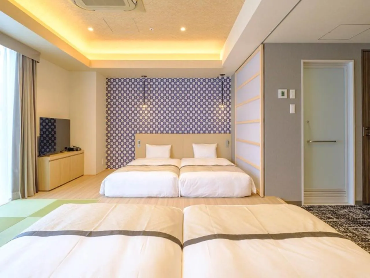 Bed in Tosei Hotel Cocone Tsukiji Ginza Premier