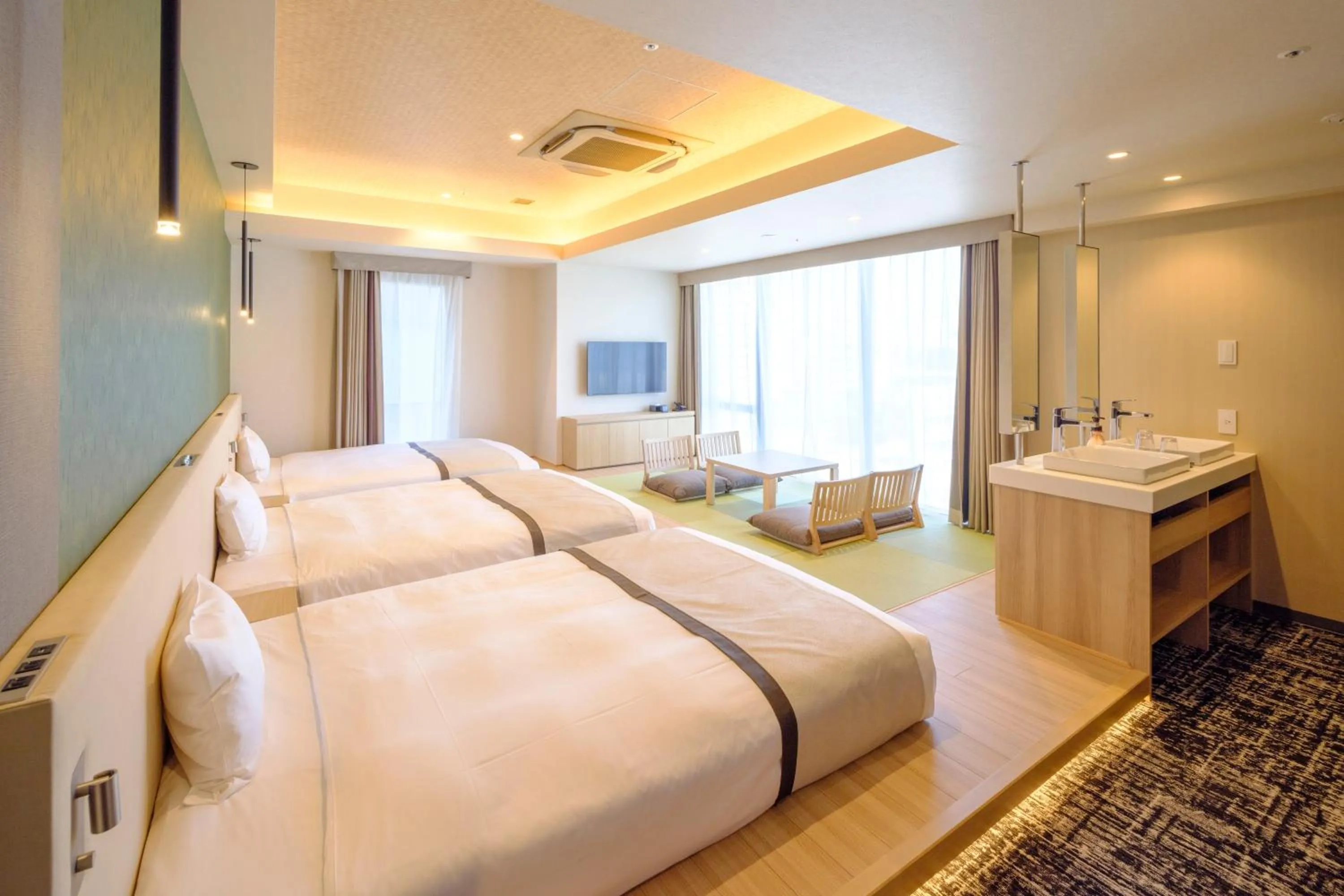 Photo of the whole room, Bed in Tosei Hotel Cocone Tsukiji Ginza Premier