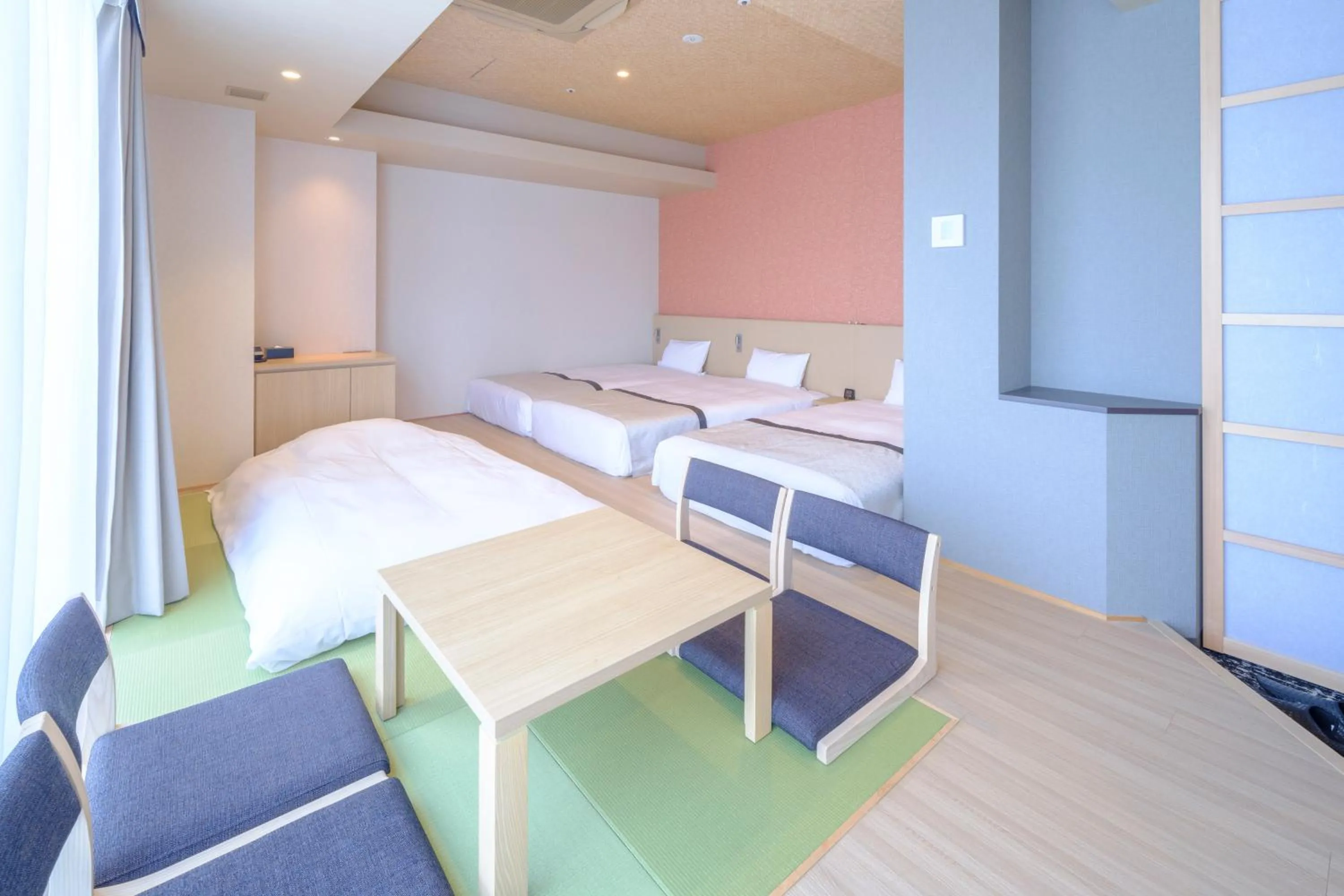 Bed in Tosei Hotel Cocone Tsukiji Ginza Premier