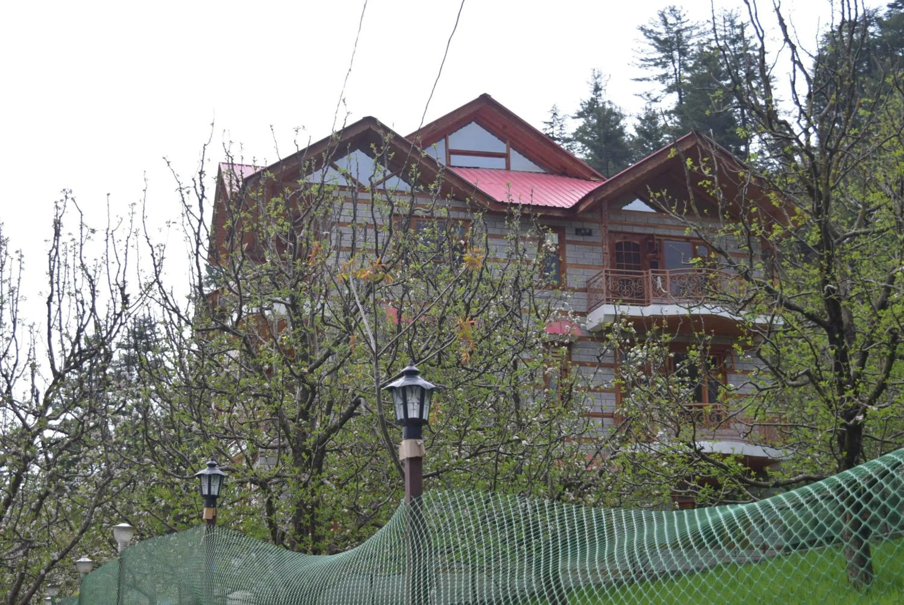 Property building in Shepherd Inn the Hill
