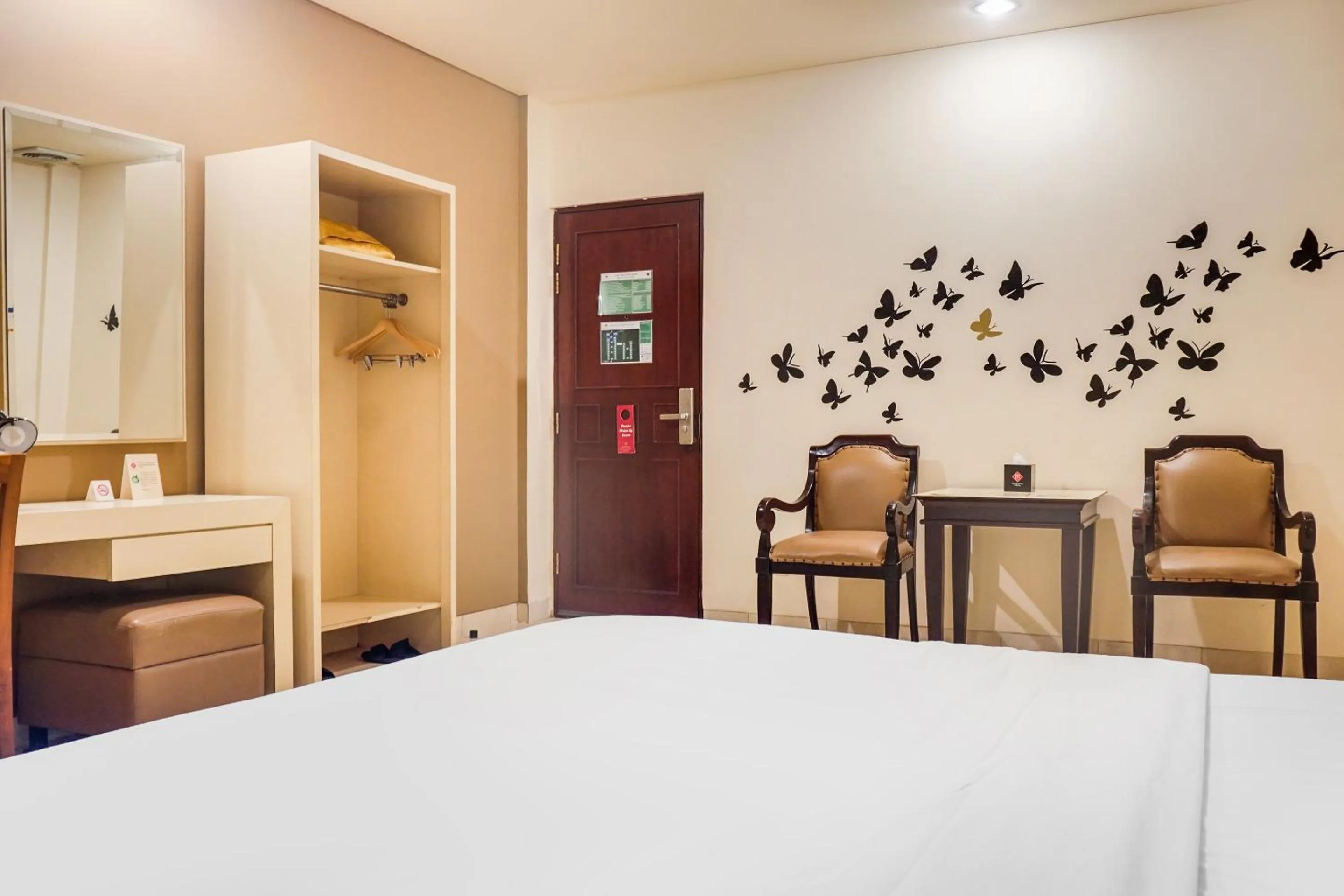 Bedroom, Bed in Townhouse OAK Bi Executive