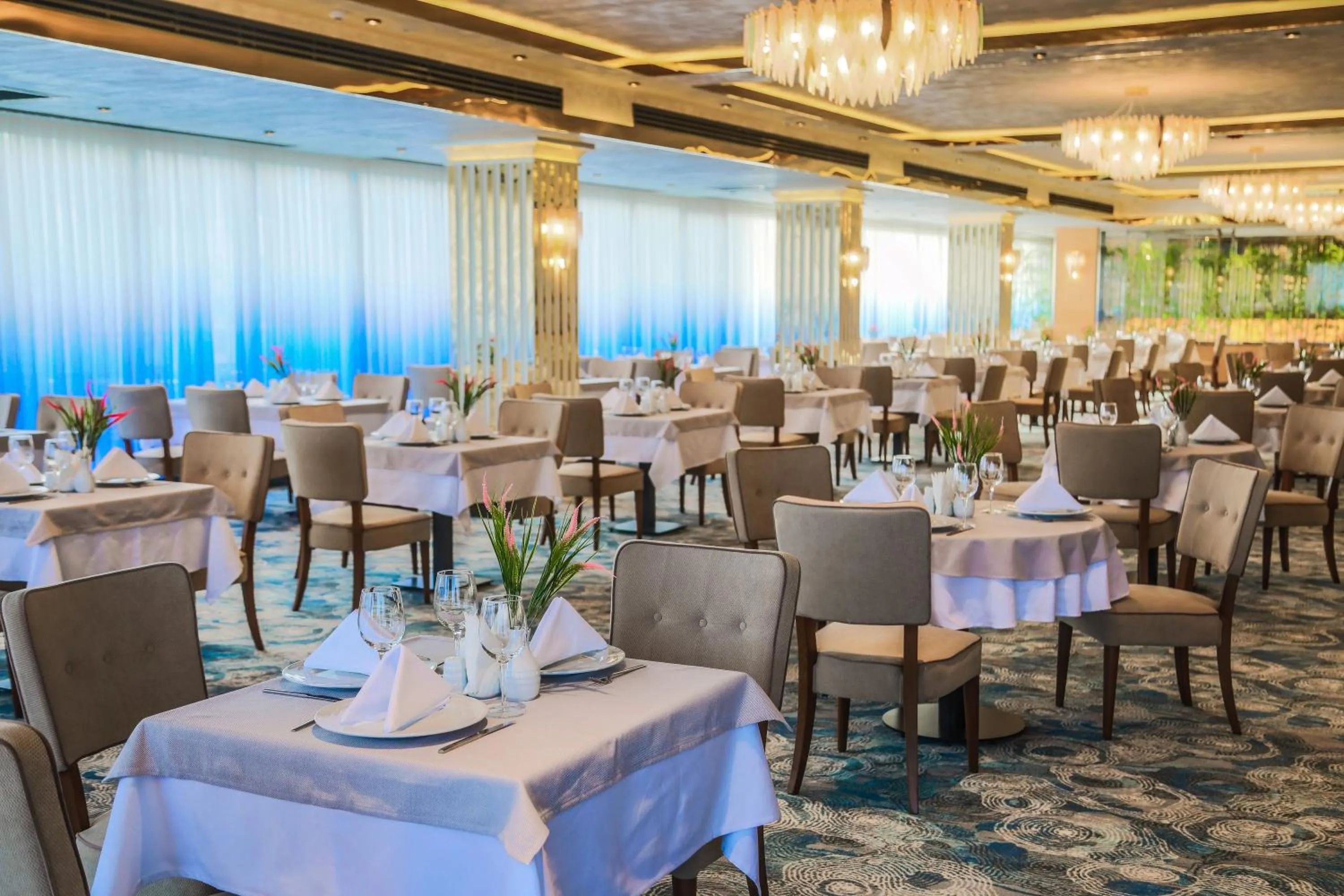 Restaurant/places to eat in Iris Hotel Baku
