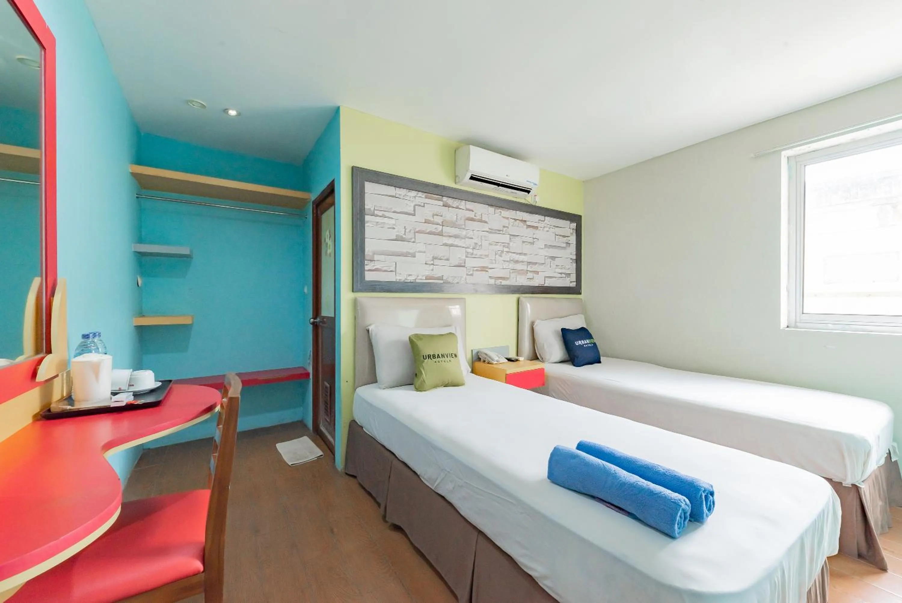 Bedroom, Bed in Urbanview Hotel Onyx Ketapang by RedDoorz