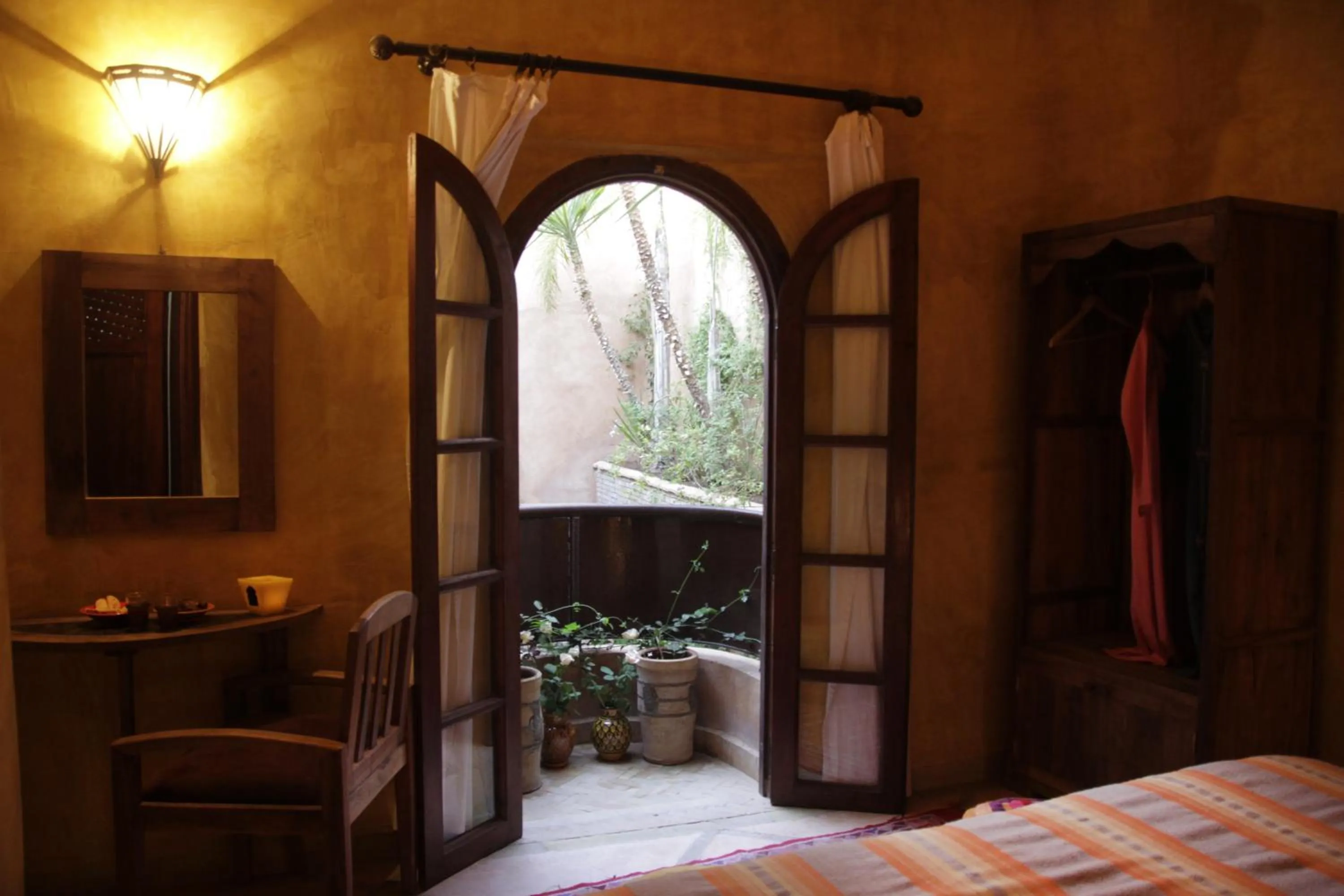 View (from property/room), Bed in Riad Azenzer