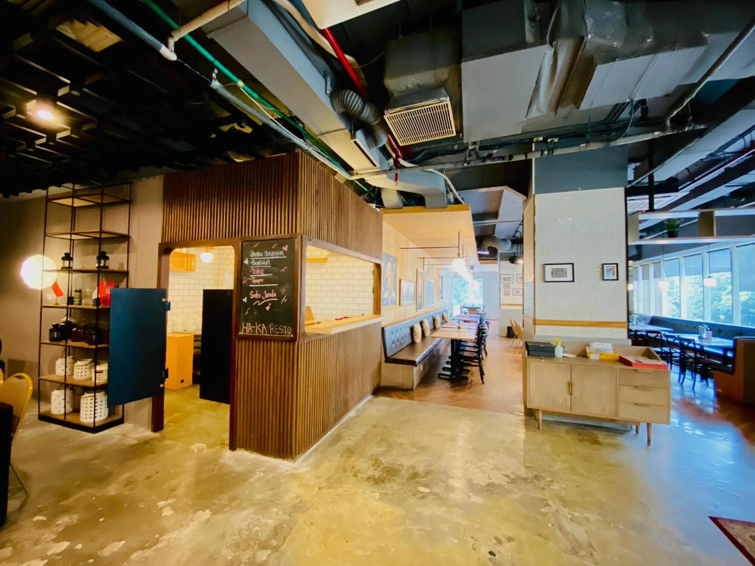 Restaurant/places to eat in HABITARE Rasuna Jakarta