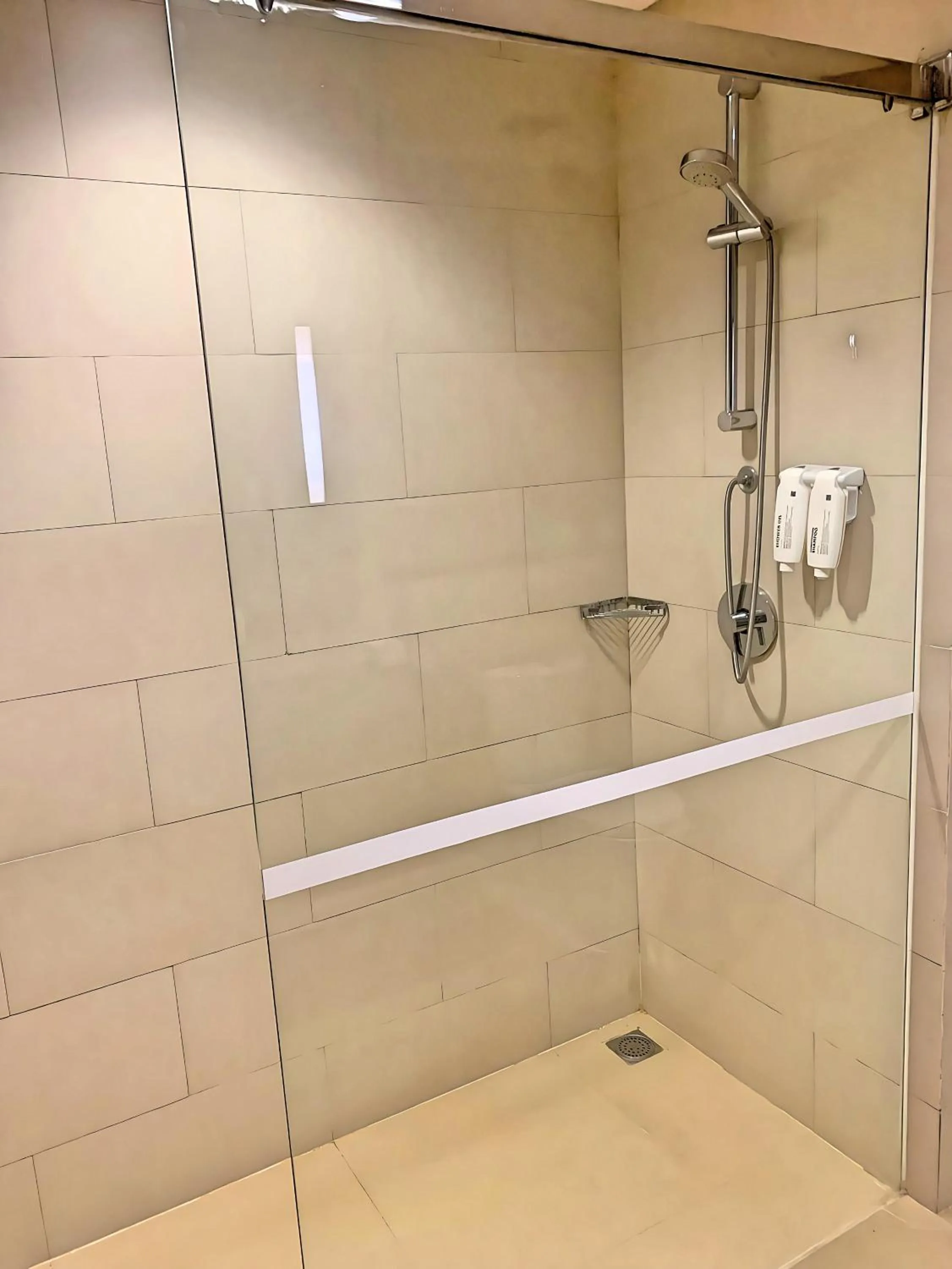 Shower in HABITARE Rasuna Jakarta
