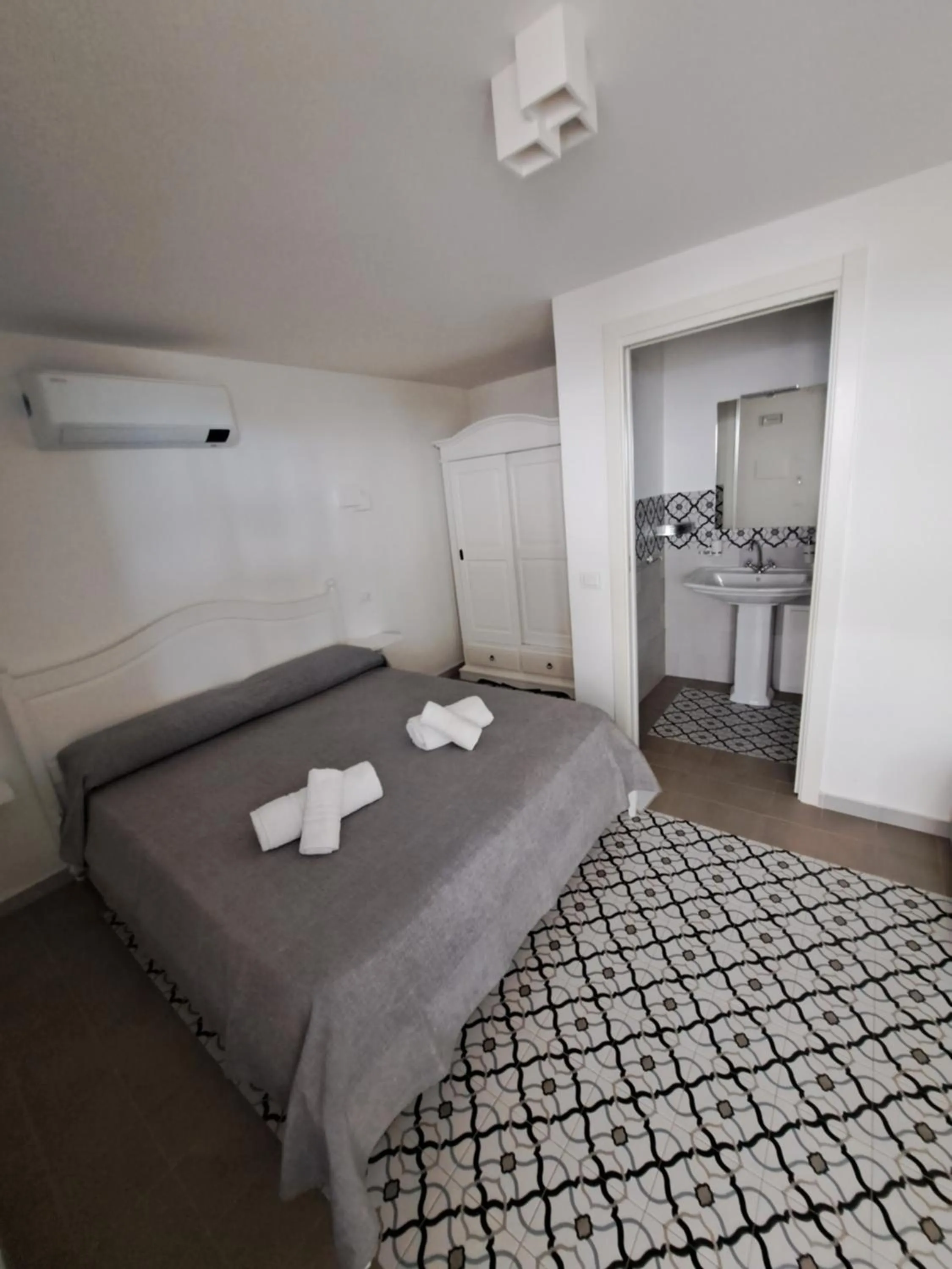 Bed in B&B Pepe Rosa Tropea