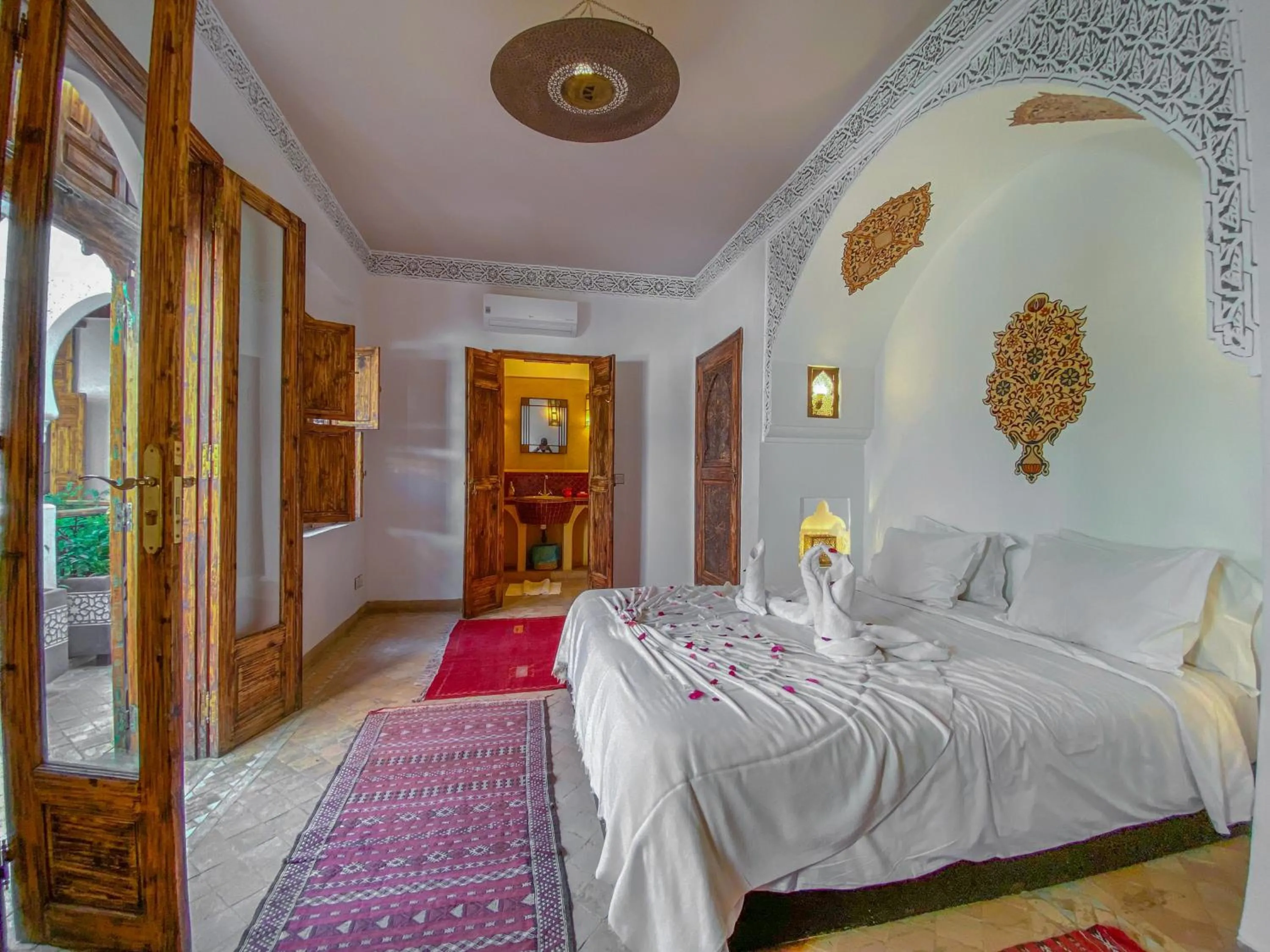 Bedroom, Bed in Riad Anya & SPA