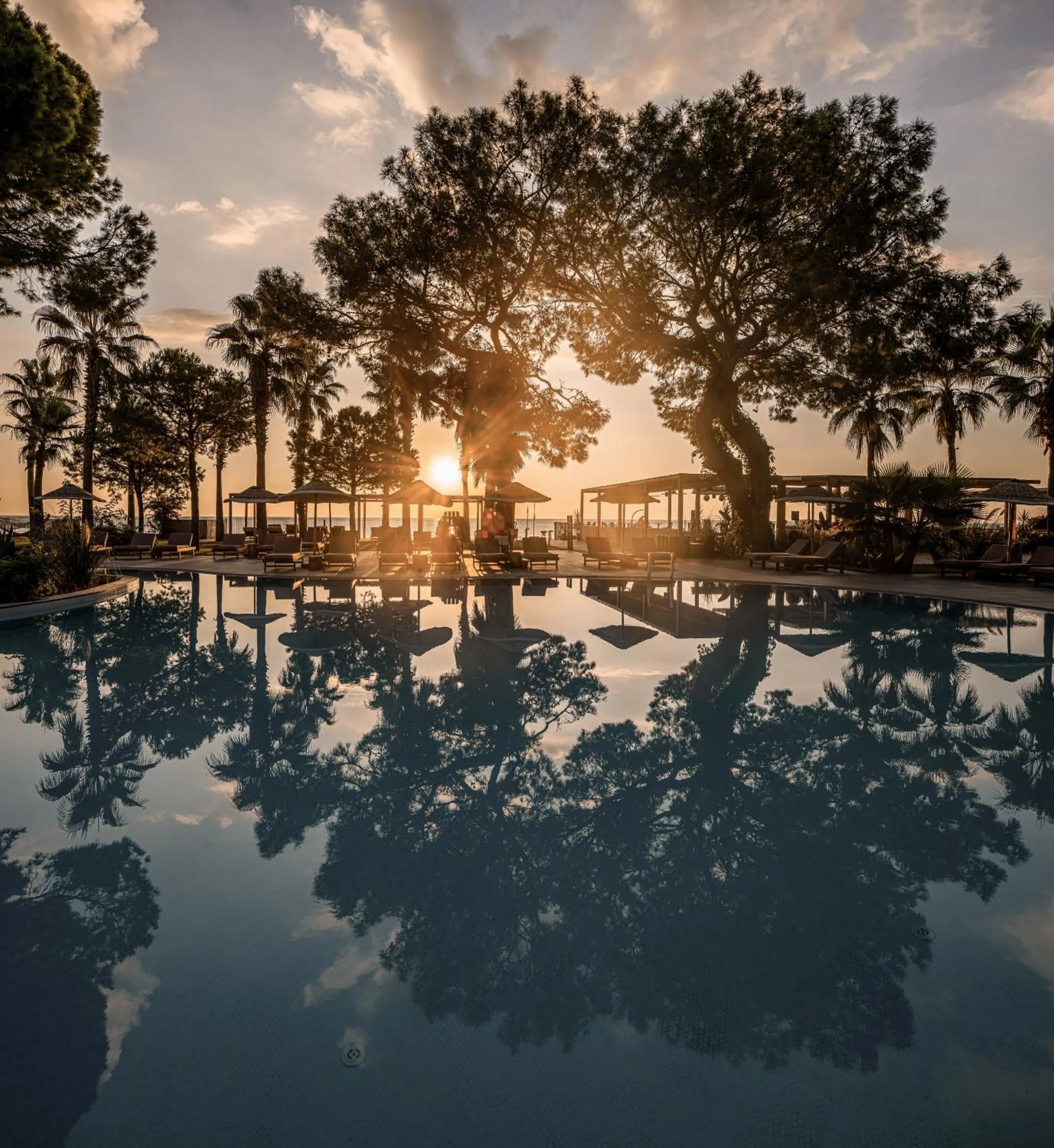 Swimming pool in Balmy Beach Resort Kemer