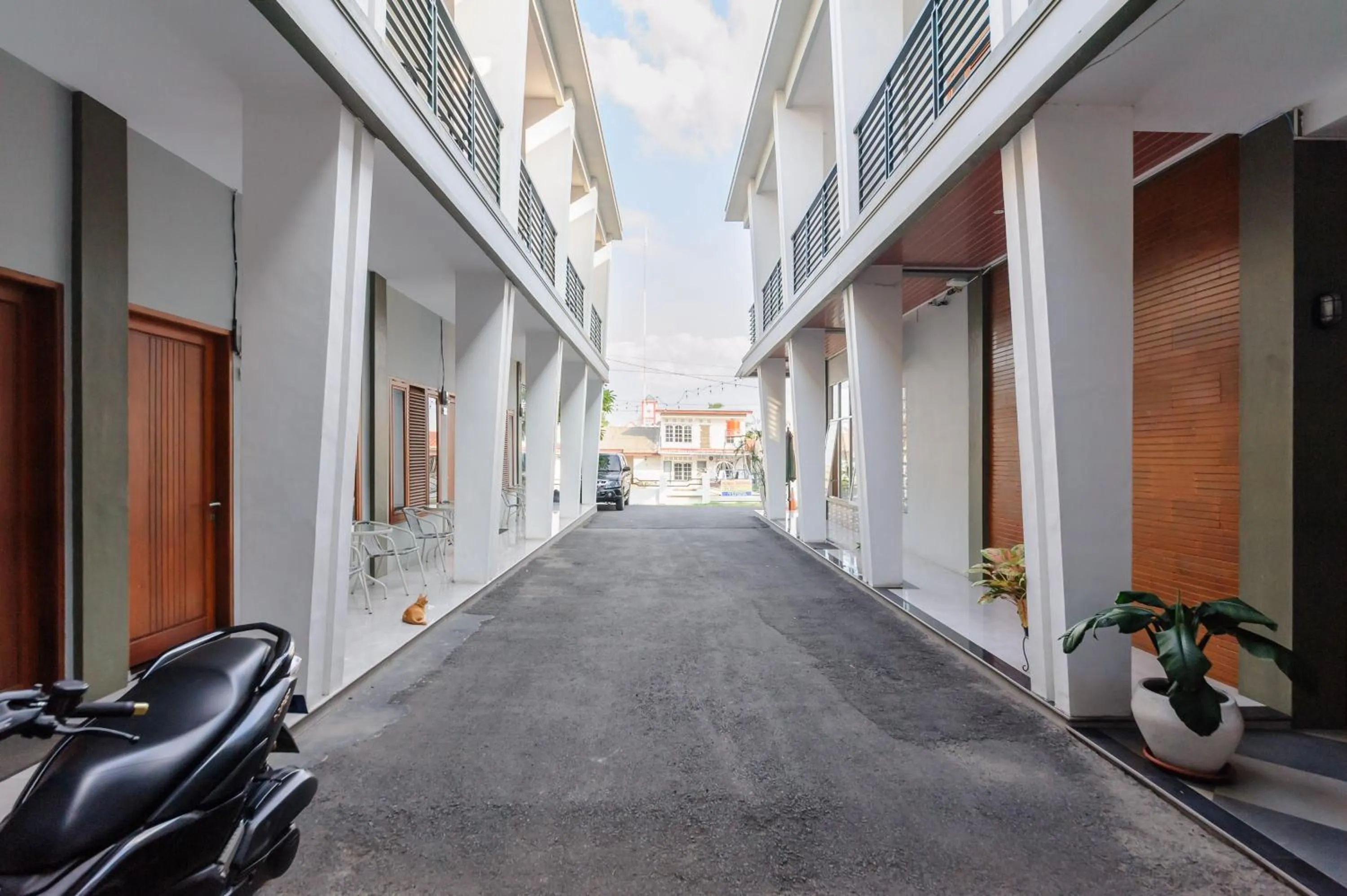 Property building in Urbanview Hotel Brodam's Pematang Siantar by RedDoorz