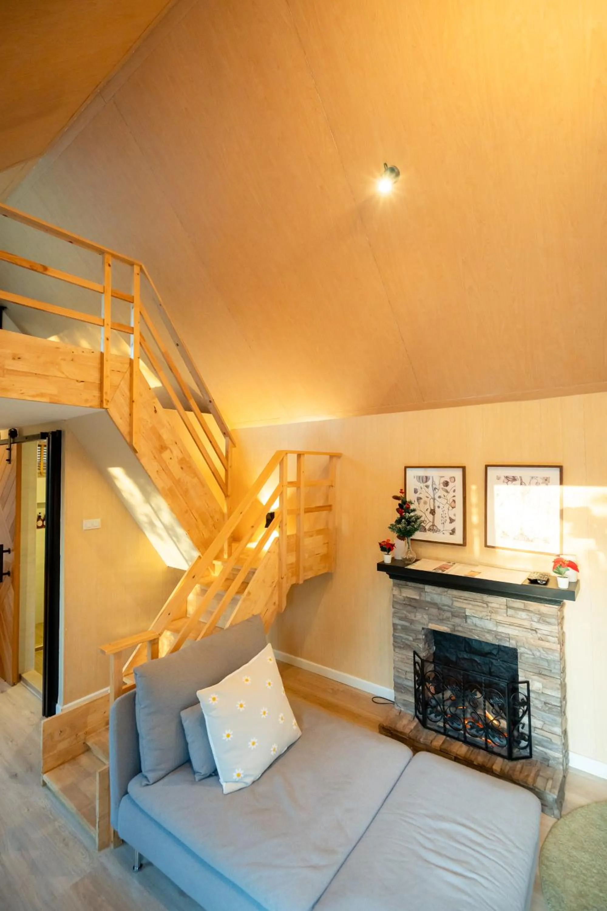 Guests in Thara Dara Khaoyai