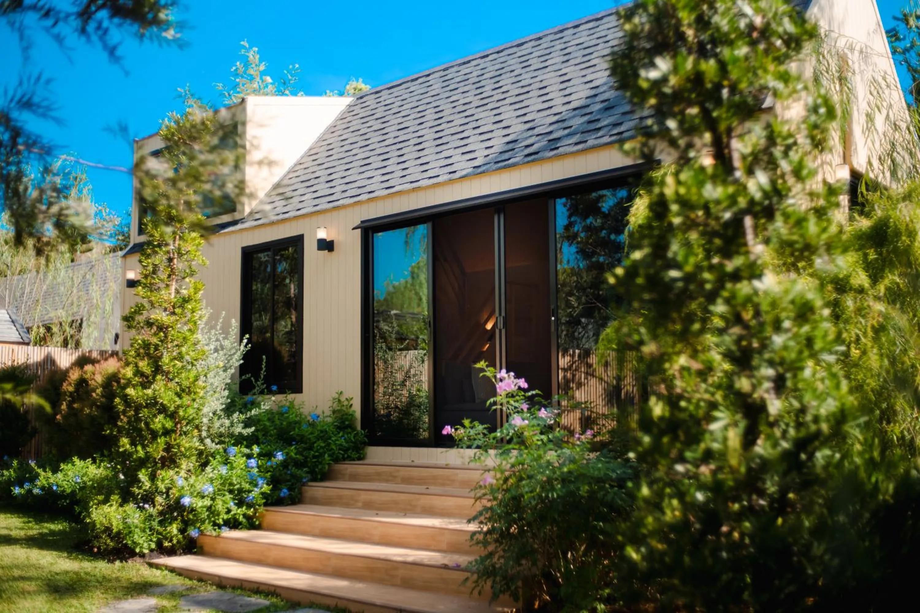 Guests in Thara Dara Khaoyai