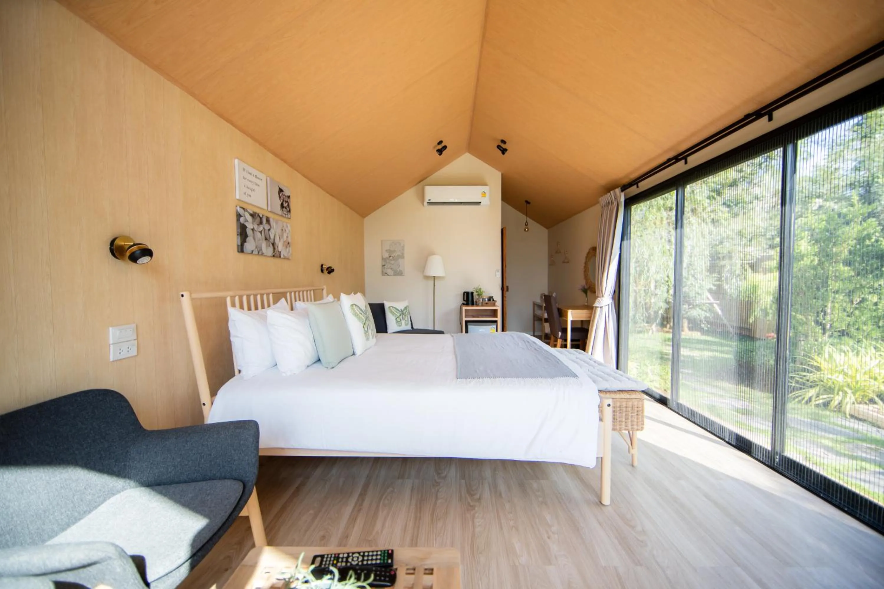 Bedroom, Bed in Thara Dara Khaoyai