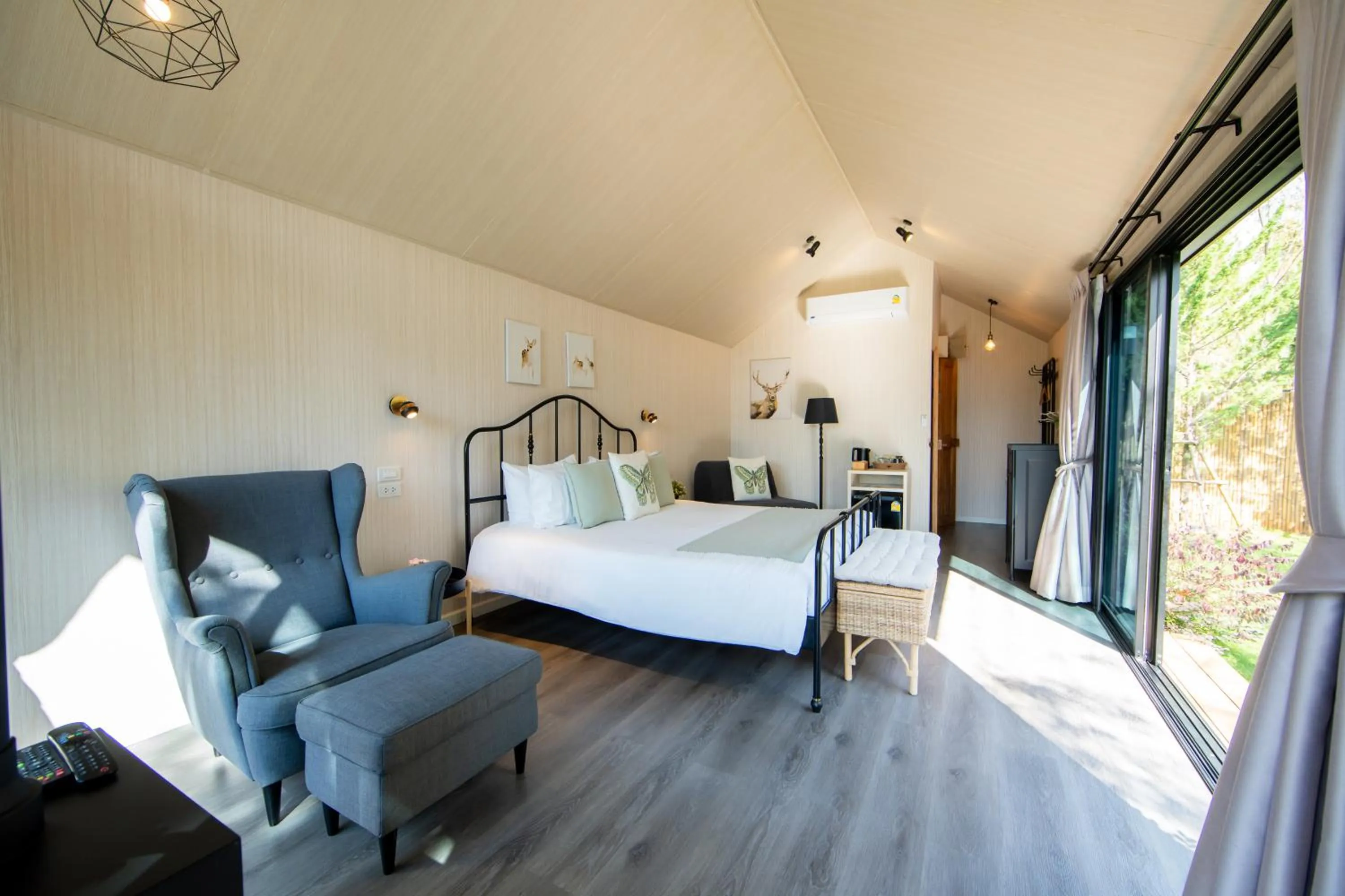 Bedroom, Bed in Thara Dara Khaoyai