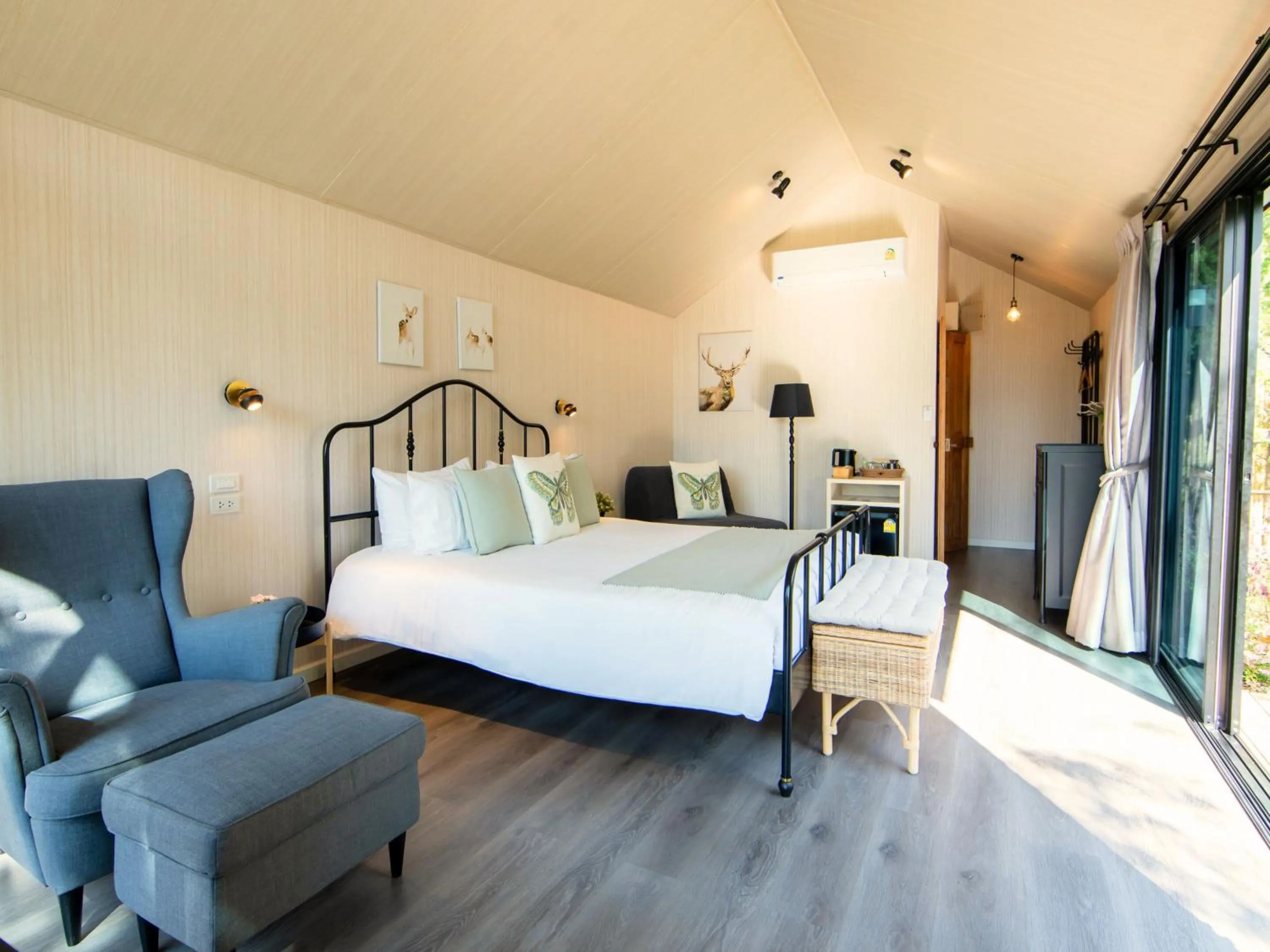 Bedroom, Bed in Thara Dara Khaoyai