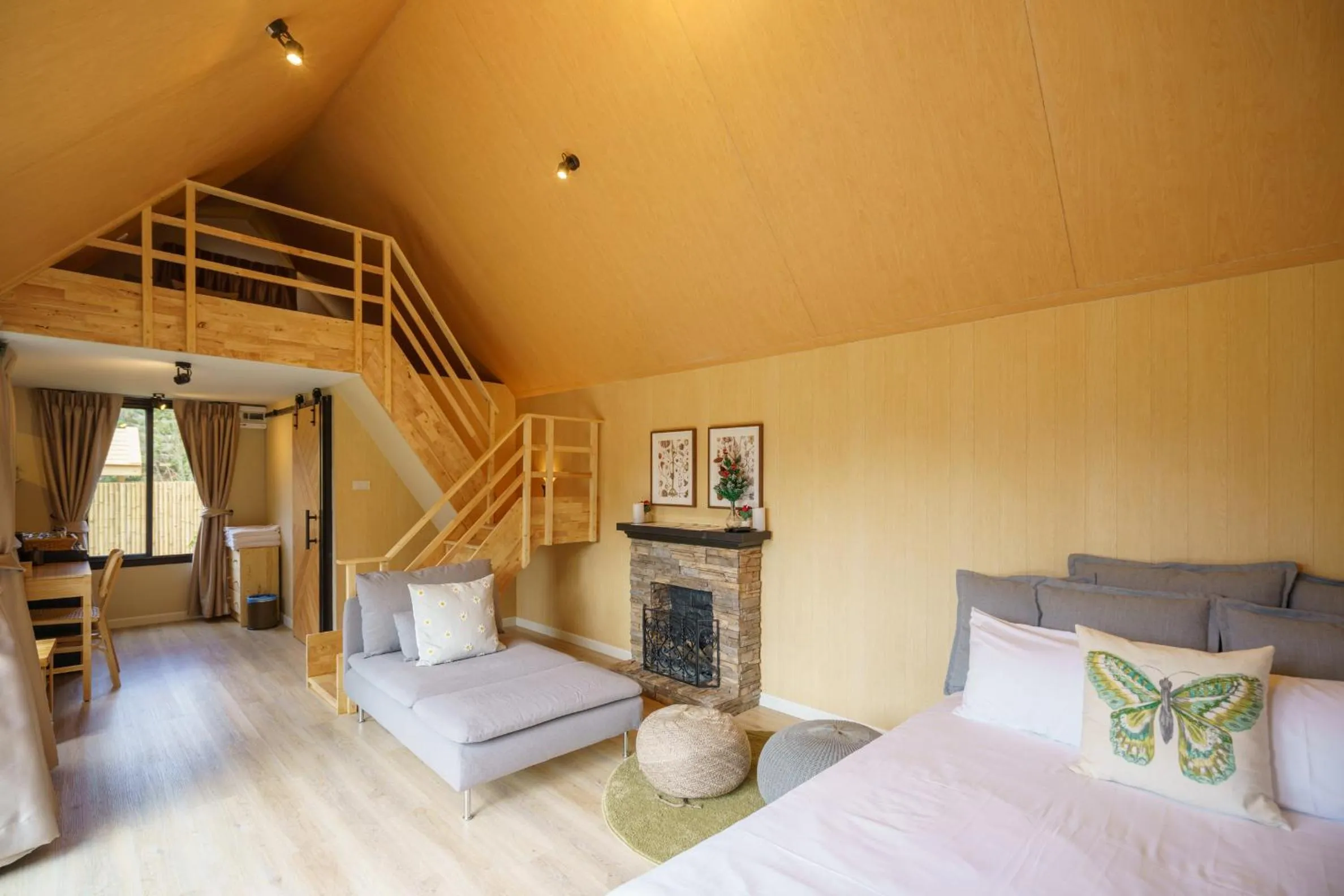 Bedroom, Bed in Thara Dara Khaoyai