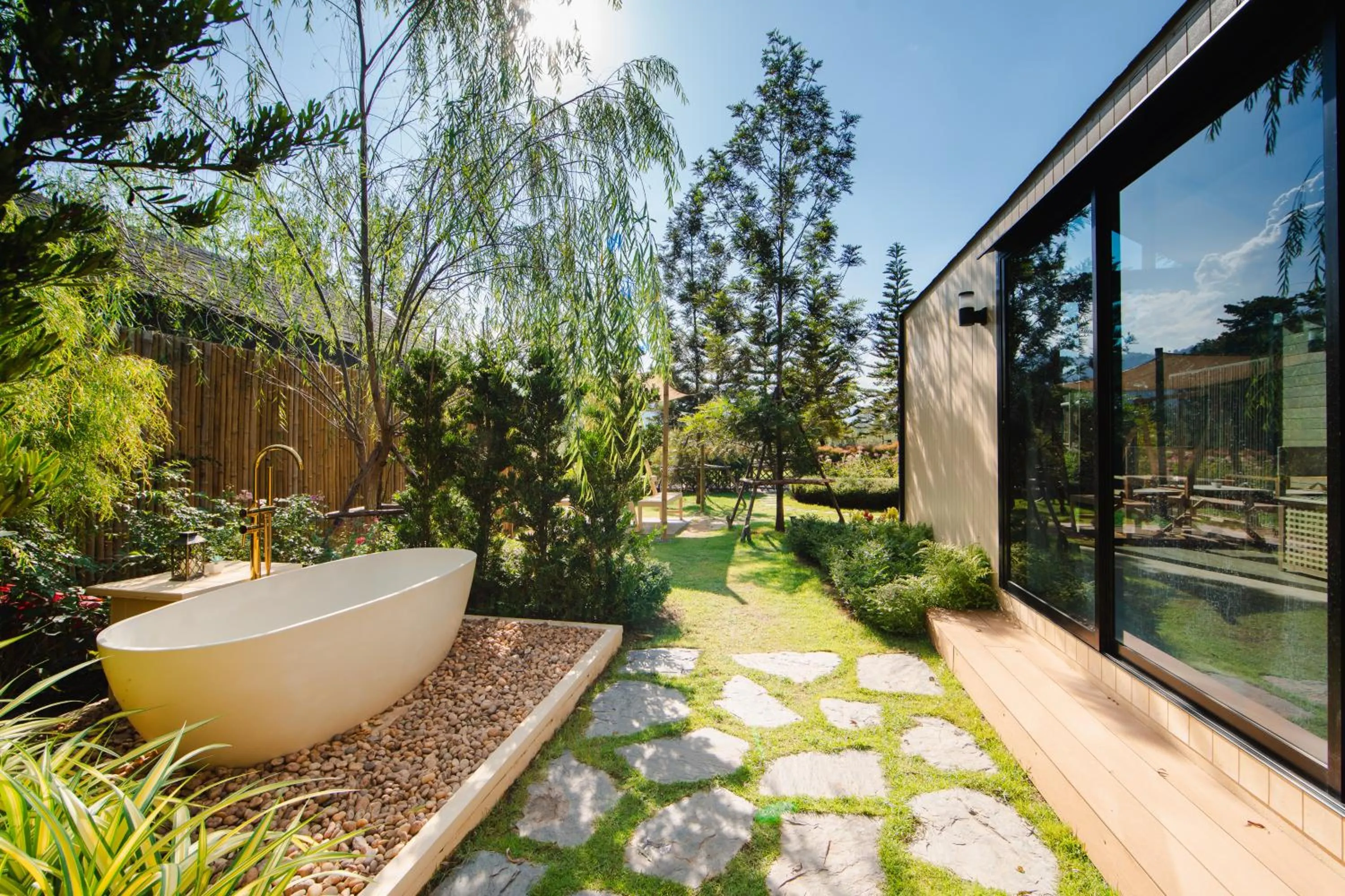 Bath in Thara Dara Khaoyai