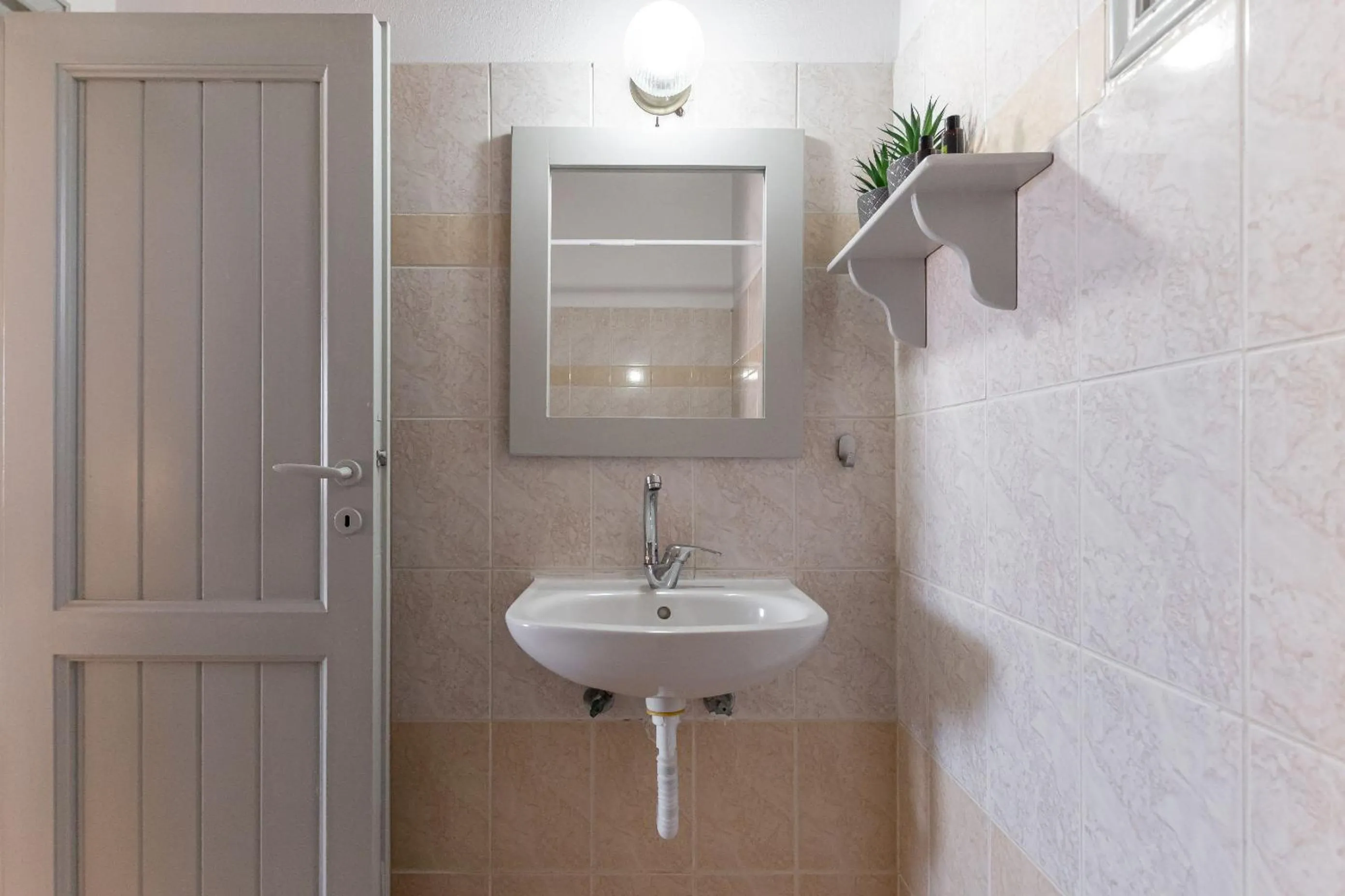 Shower in Michalios Luxury Apartments