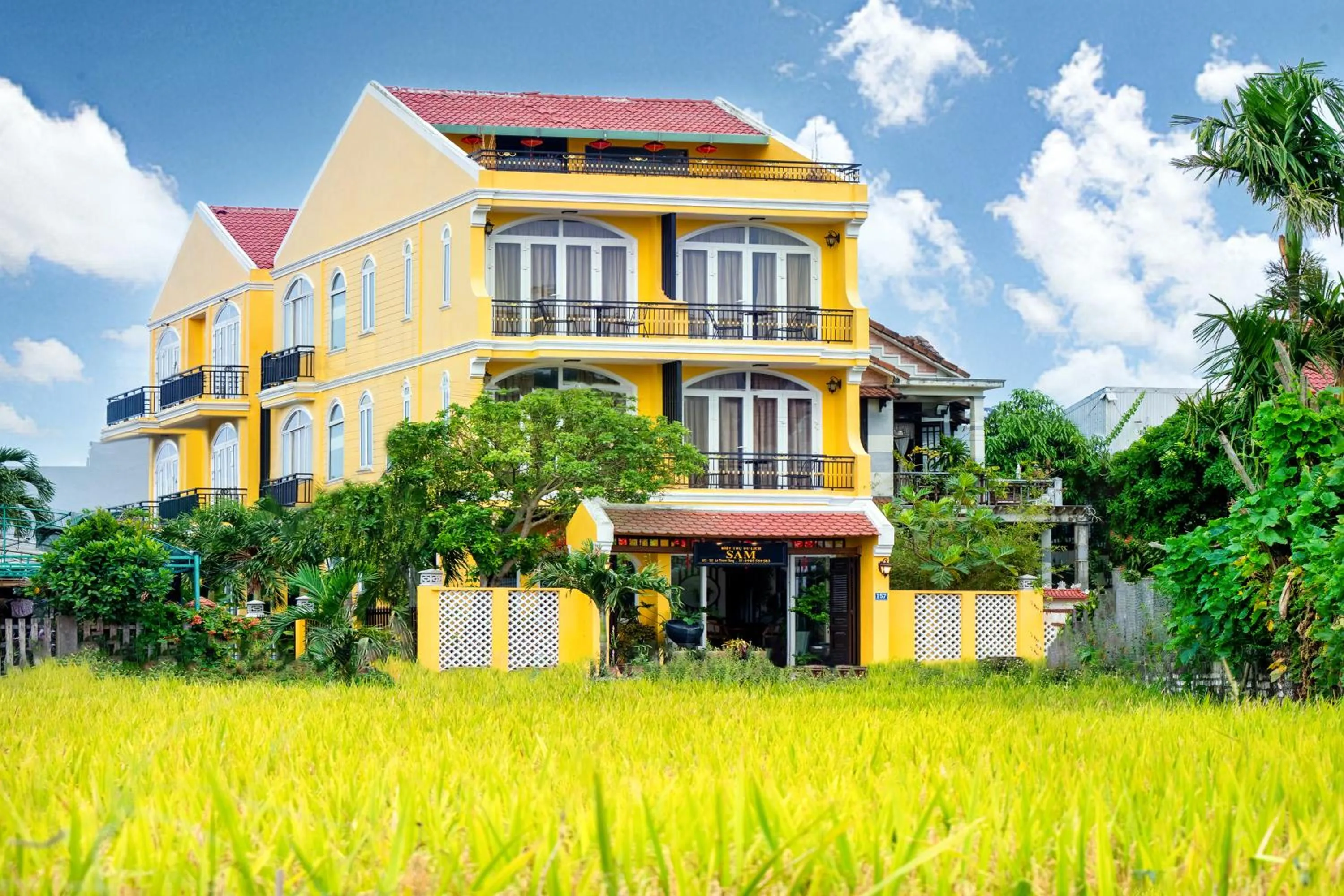 Property building in Sam Retreat Hoi An Villa - Peaceful Rice-Field Retreat, 10 Minutes to Hoi An Old Town