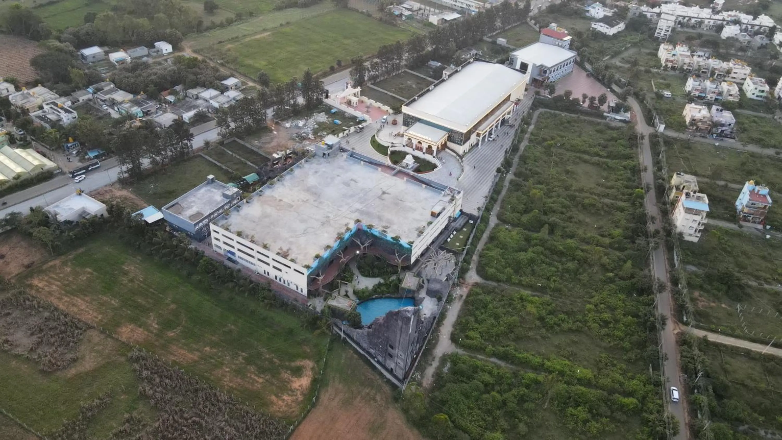 Property building in MJ Avyanna Resort & Convention Centre, Bengaluru