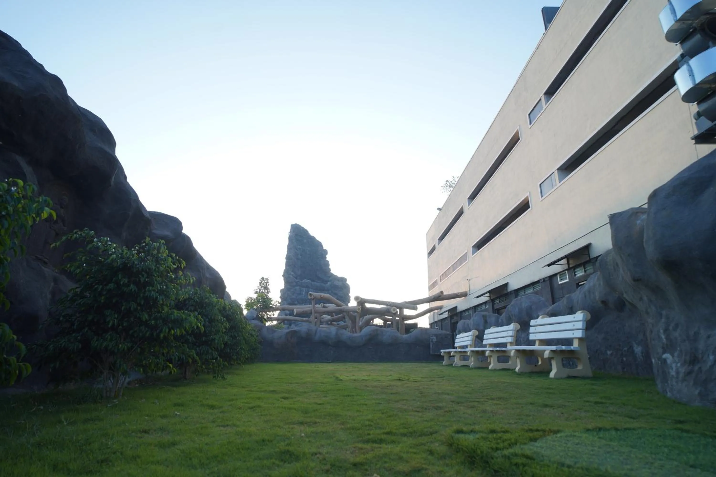 Property building in MJ Avyanna Resort & Convention Centre, Bengaluru