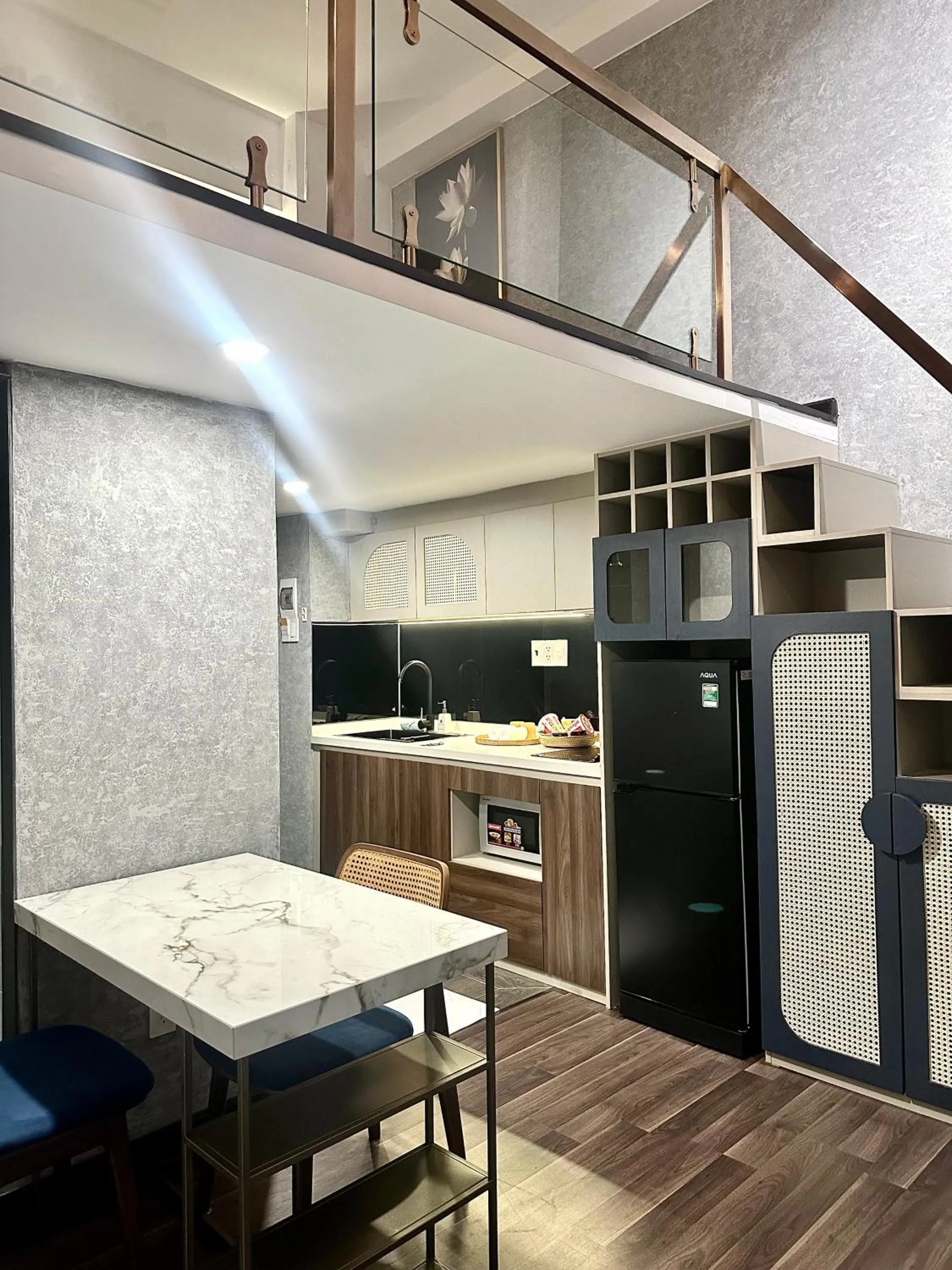 Kitchen or kitchenette in KunKin Garden Aparthotel