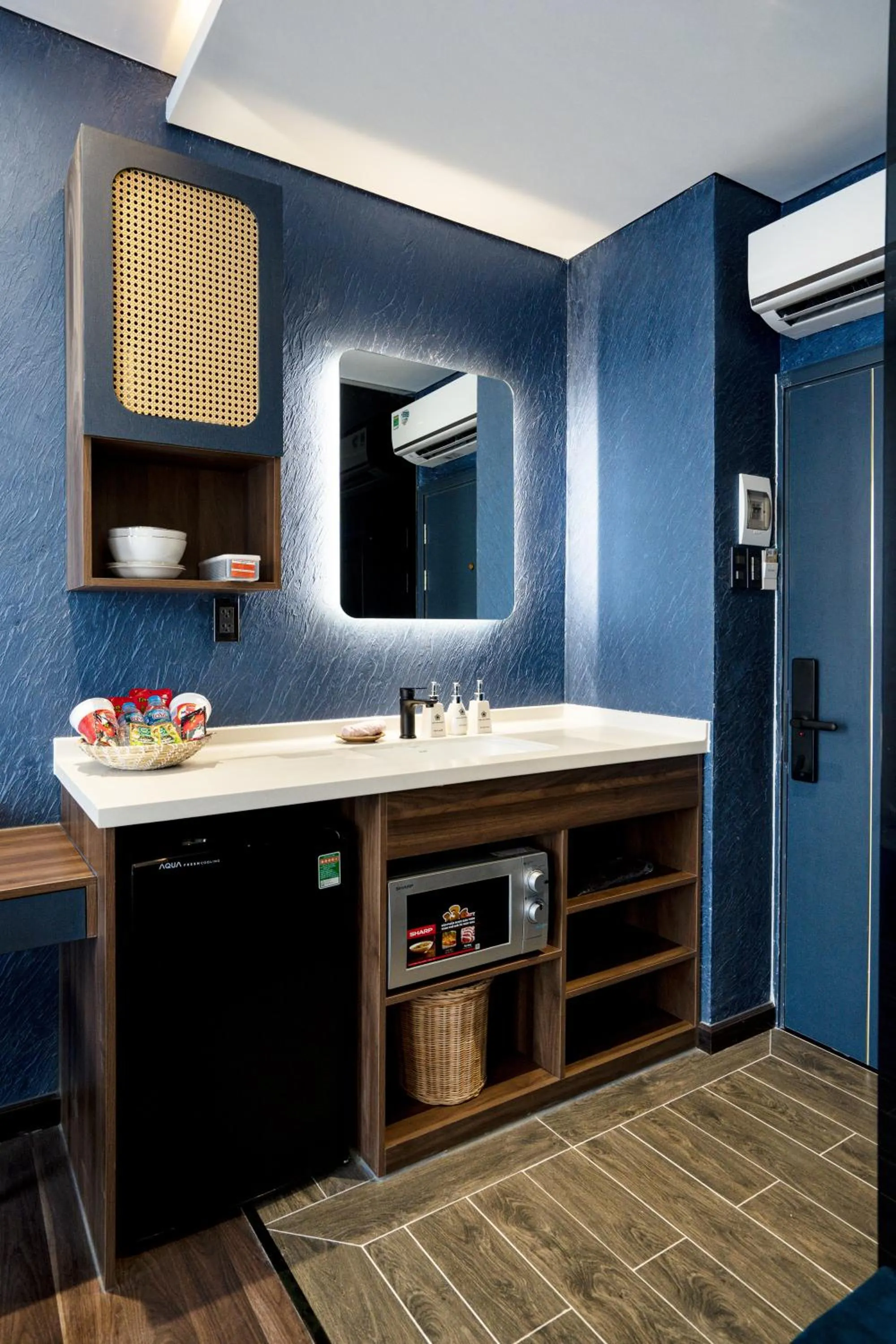 Kitchen or kitchenette in KunKin Garden Aparthotel