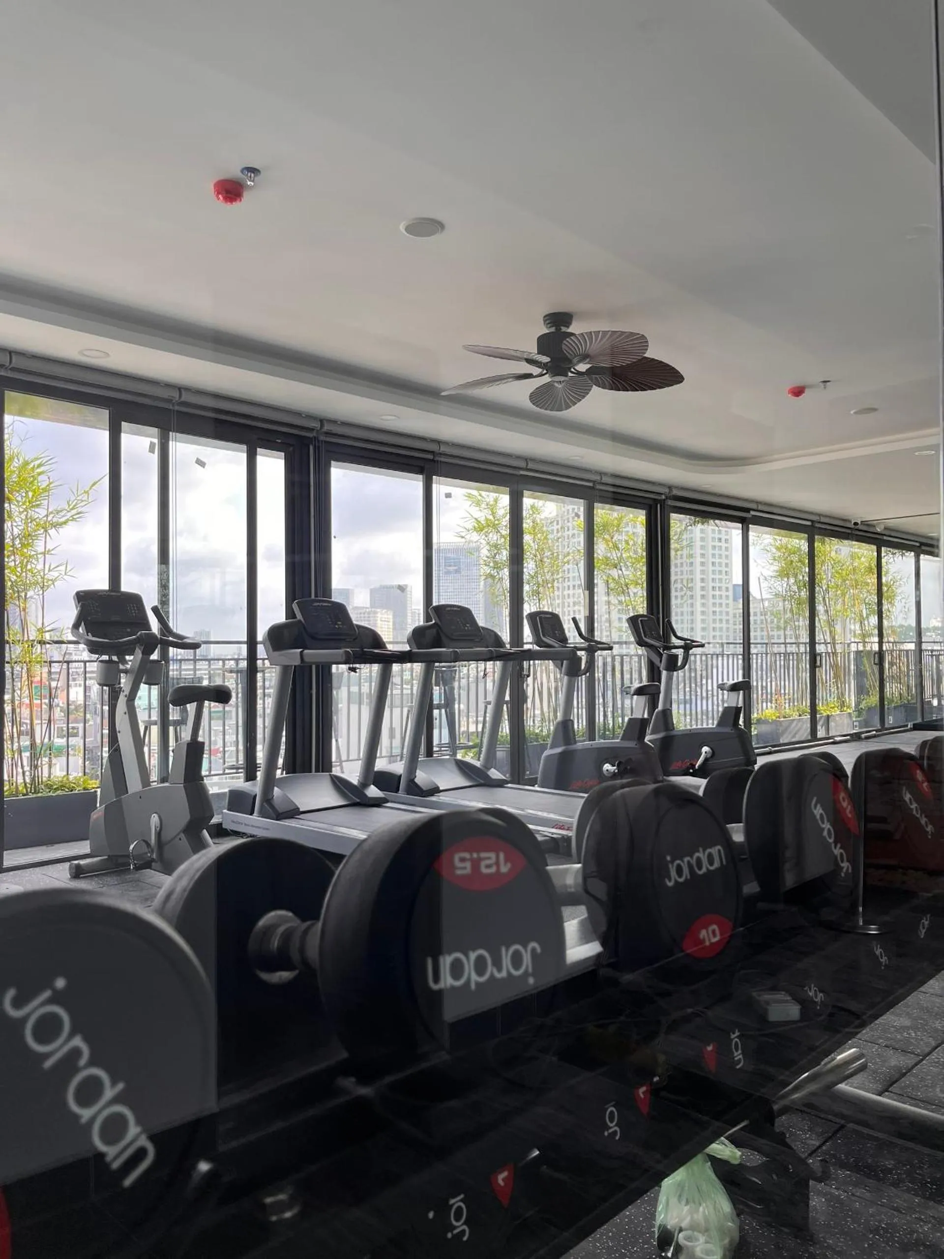 Fitness centre/facilities in KunKin Garden Aparthotel
