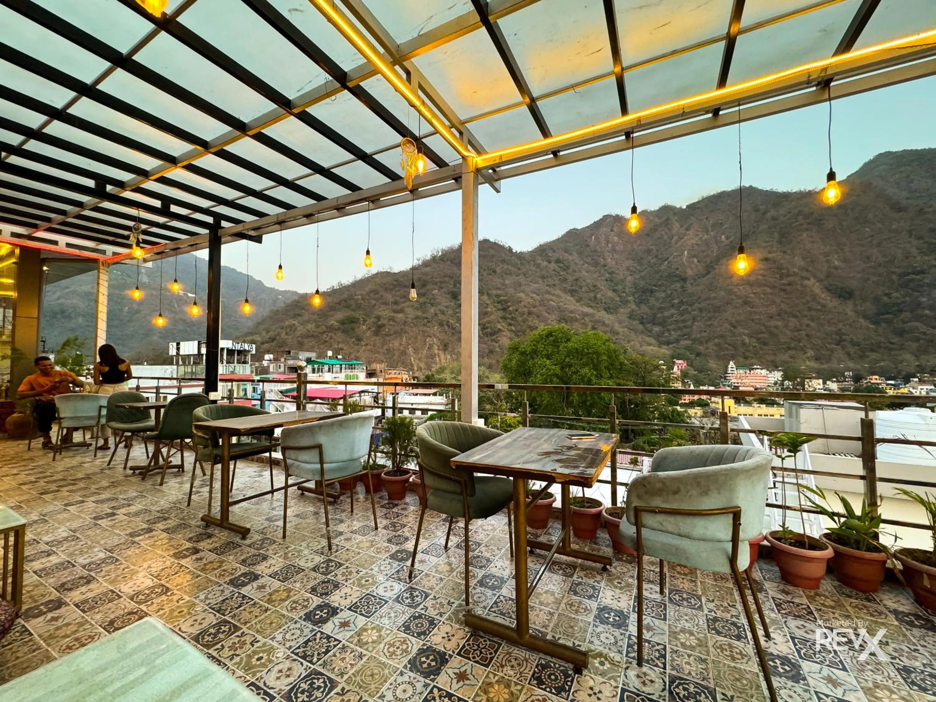 Nearby landmark in Hotel Wraveler Inn