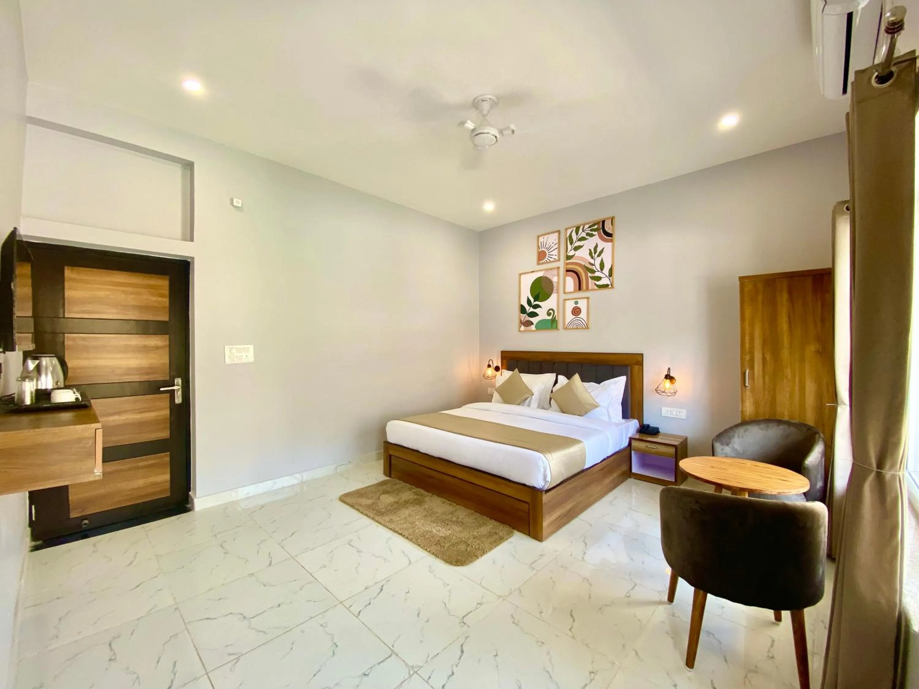 Bed in Hotel Wraveler Inn