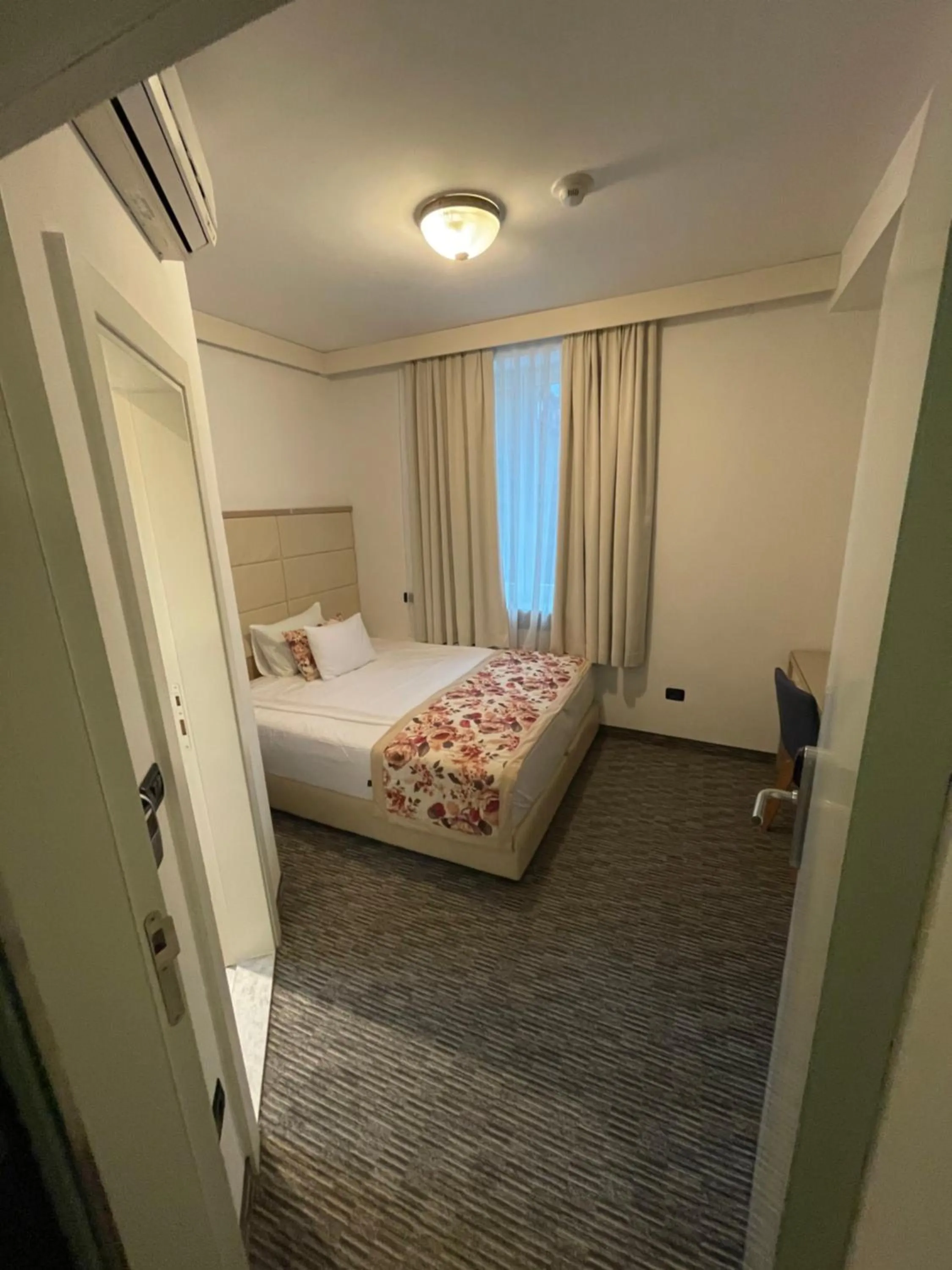 Photo of the whole room, Bed in Old Town Hotel