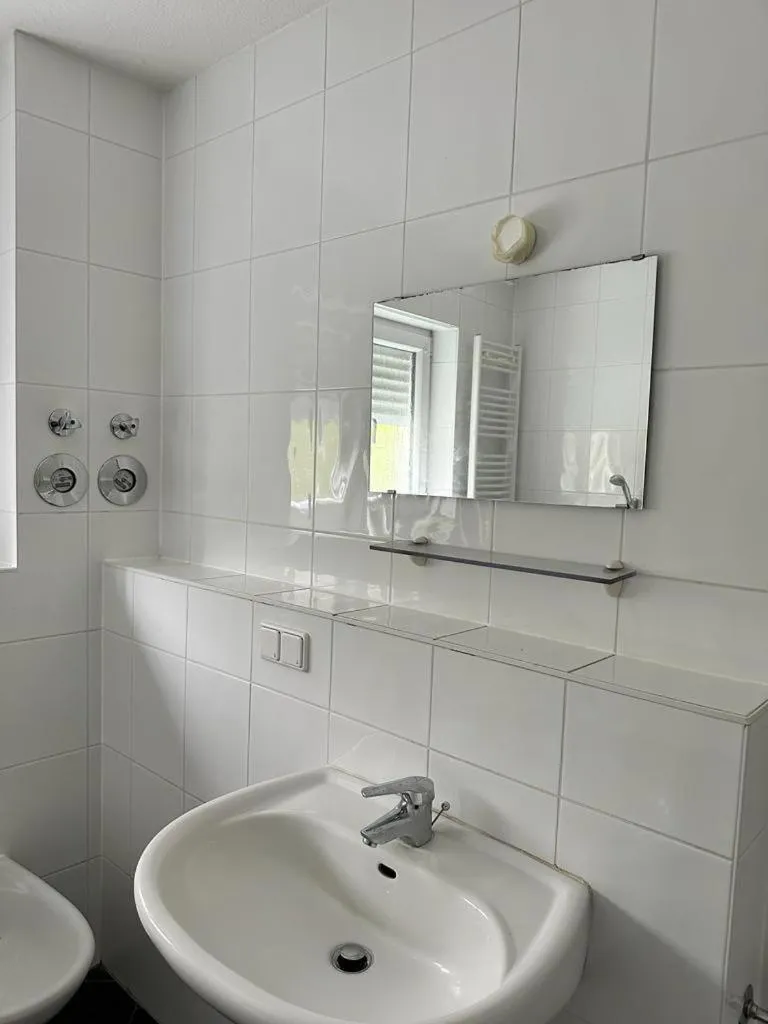 Bathroom in Pension Seckbach