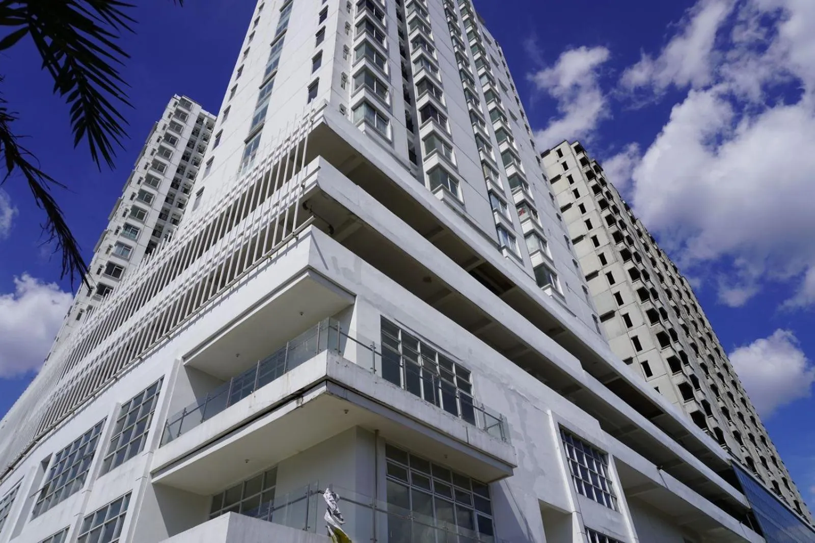 Property building in Series Hotel Sudirman