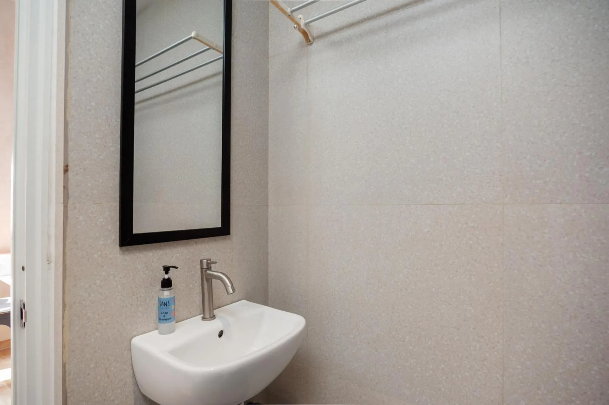 Bathroom in Sans Pasar Lama Tangerang